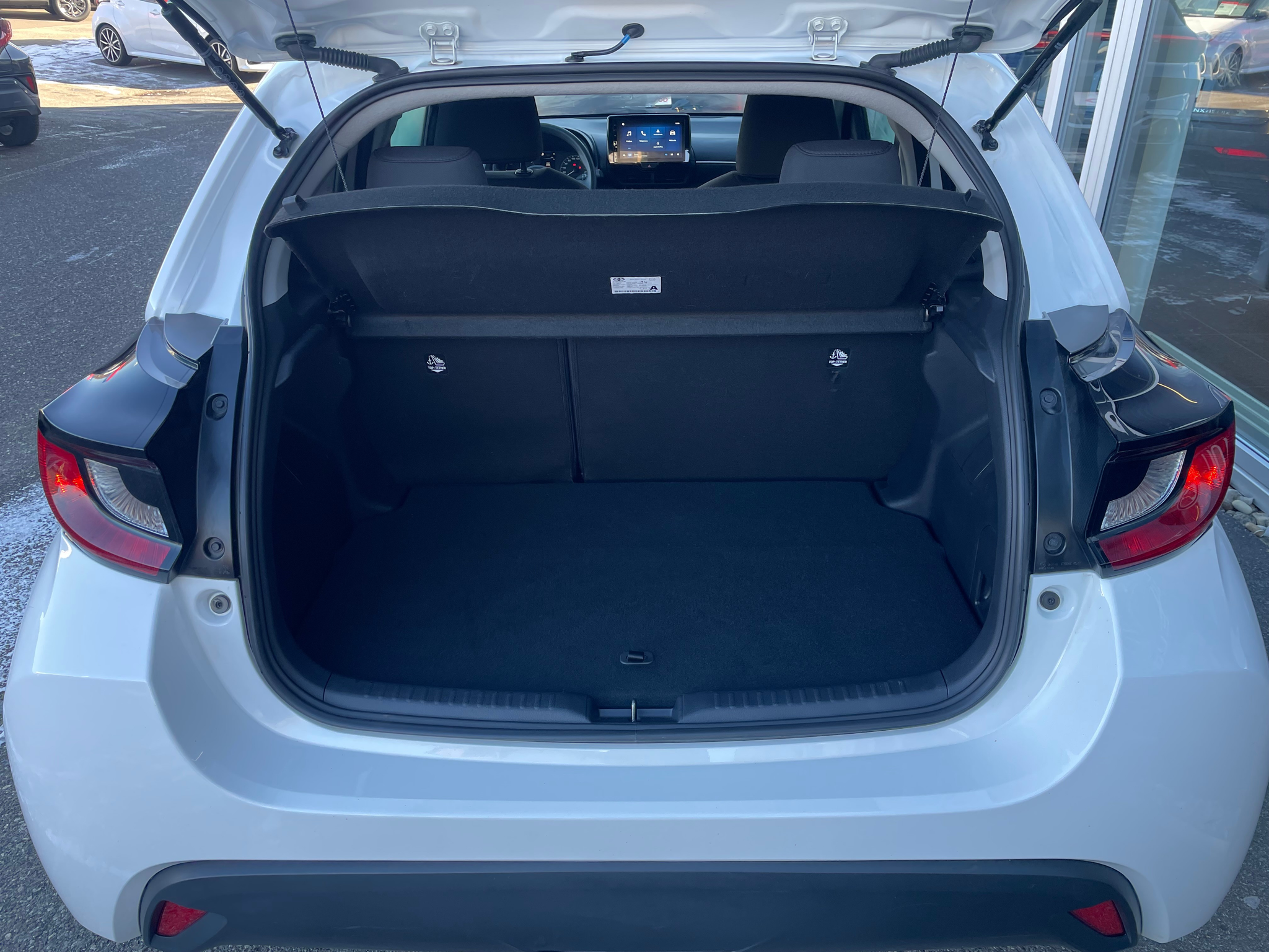 listing desktop thumbnail image 6