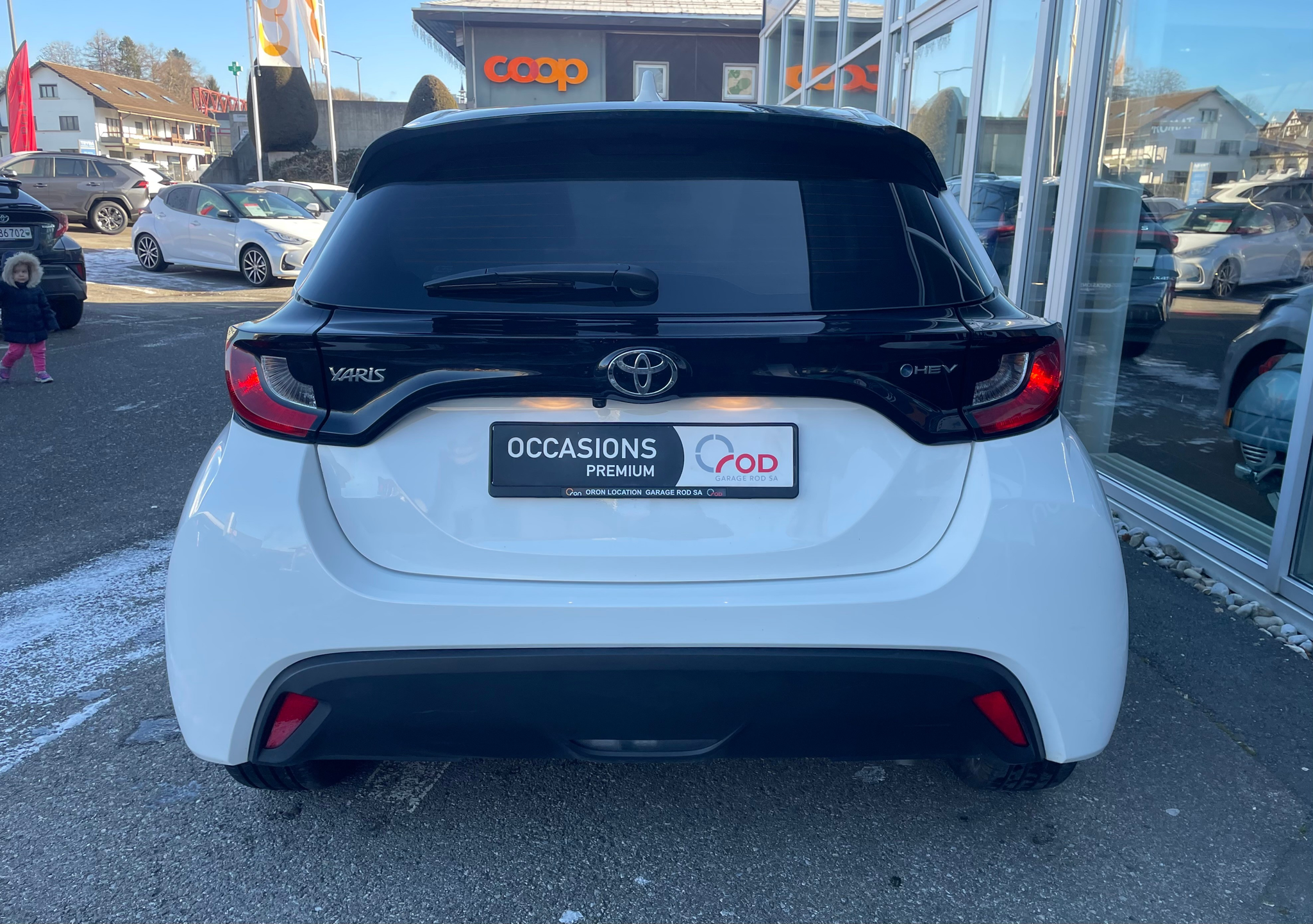 listing desktop thumbnail image 4