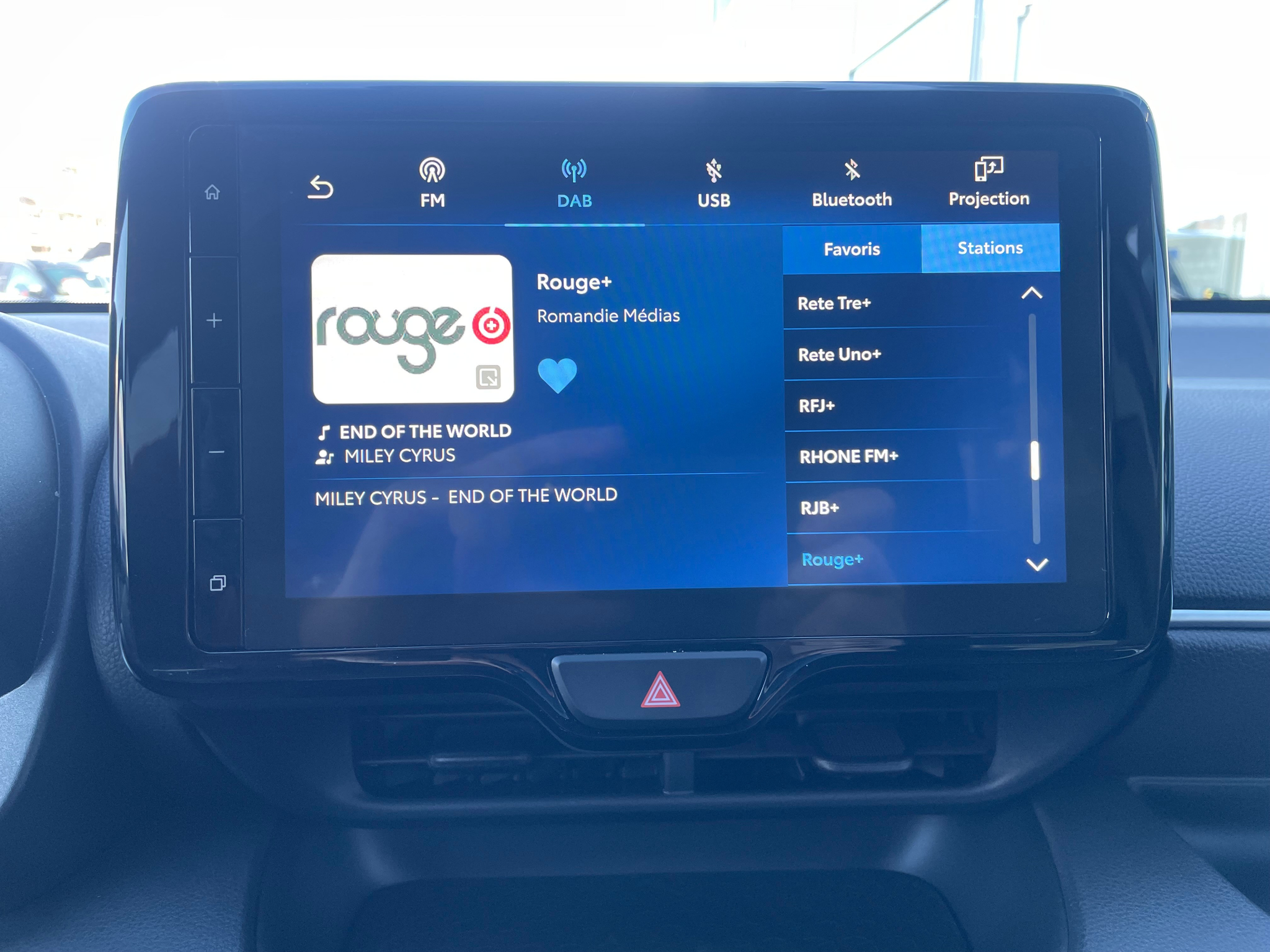 listing desktop thumbnail image 17