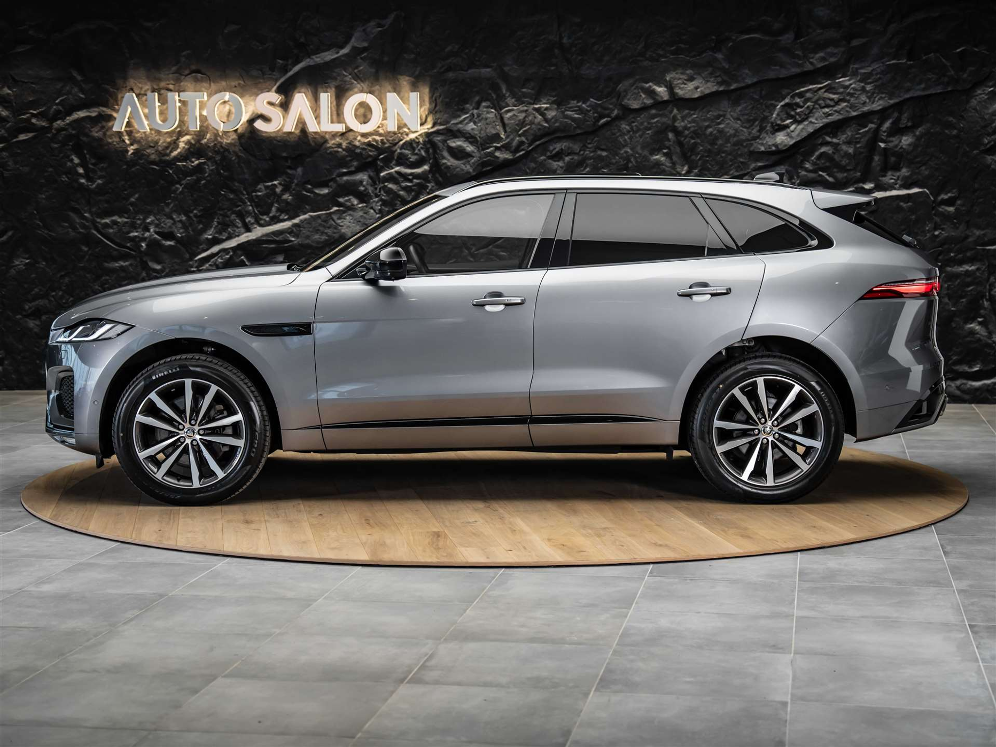 listing desktop thumbnail image 1