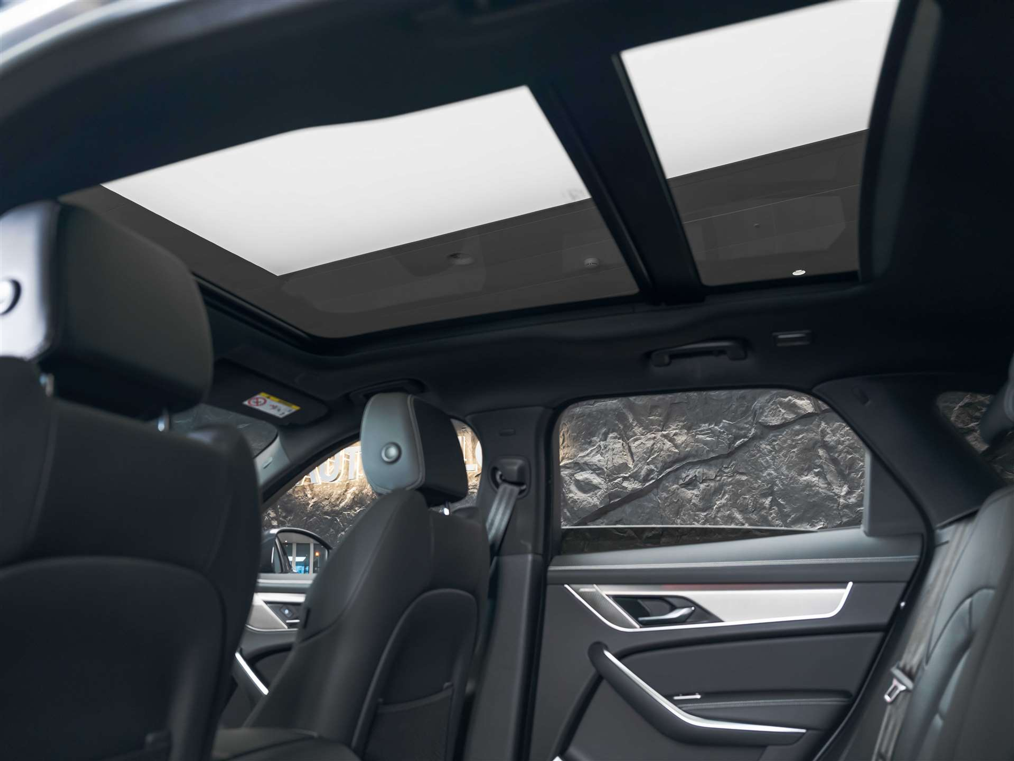 listing desktop thumbnail image 13