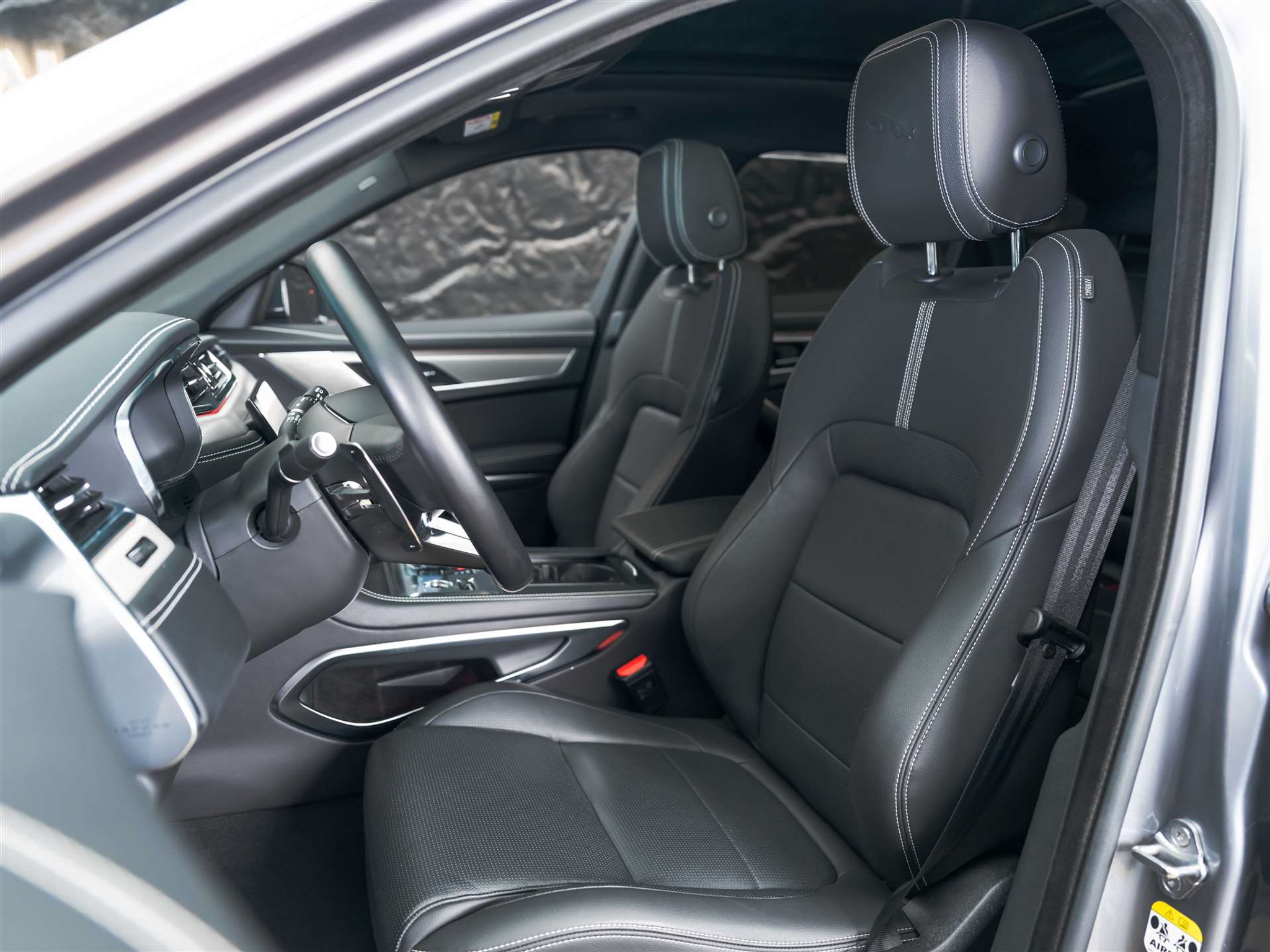 listing desktop thumbnail image 9