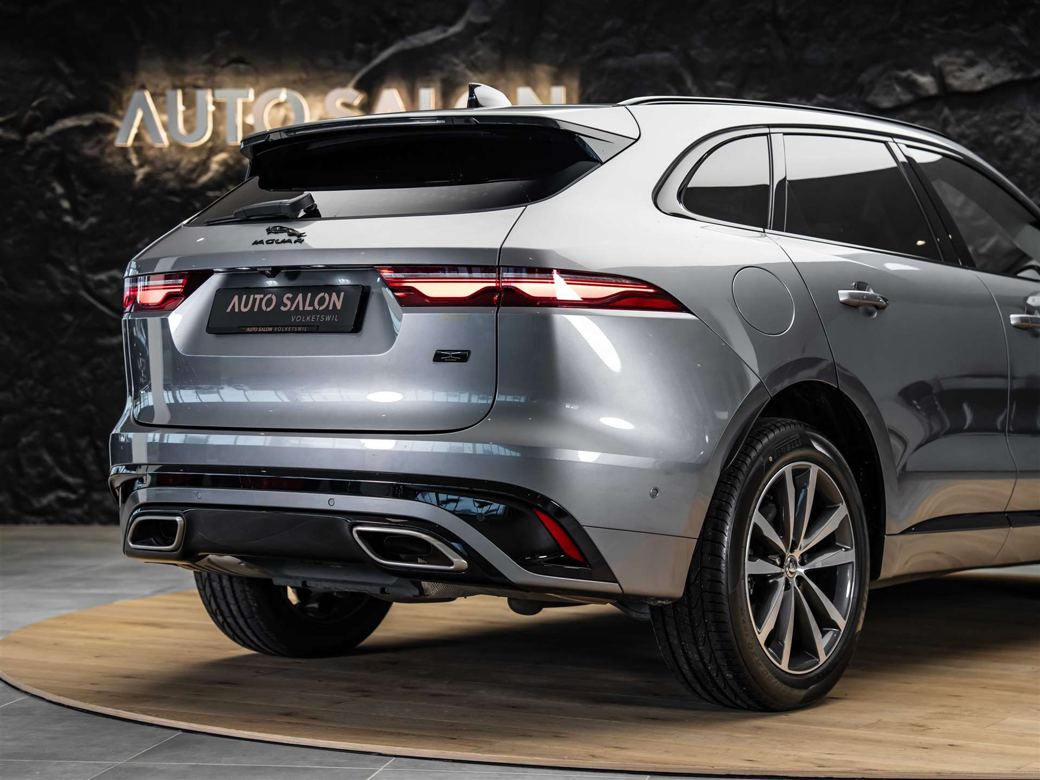 listing desktop thumbnail image 22