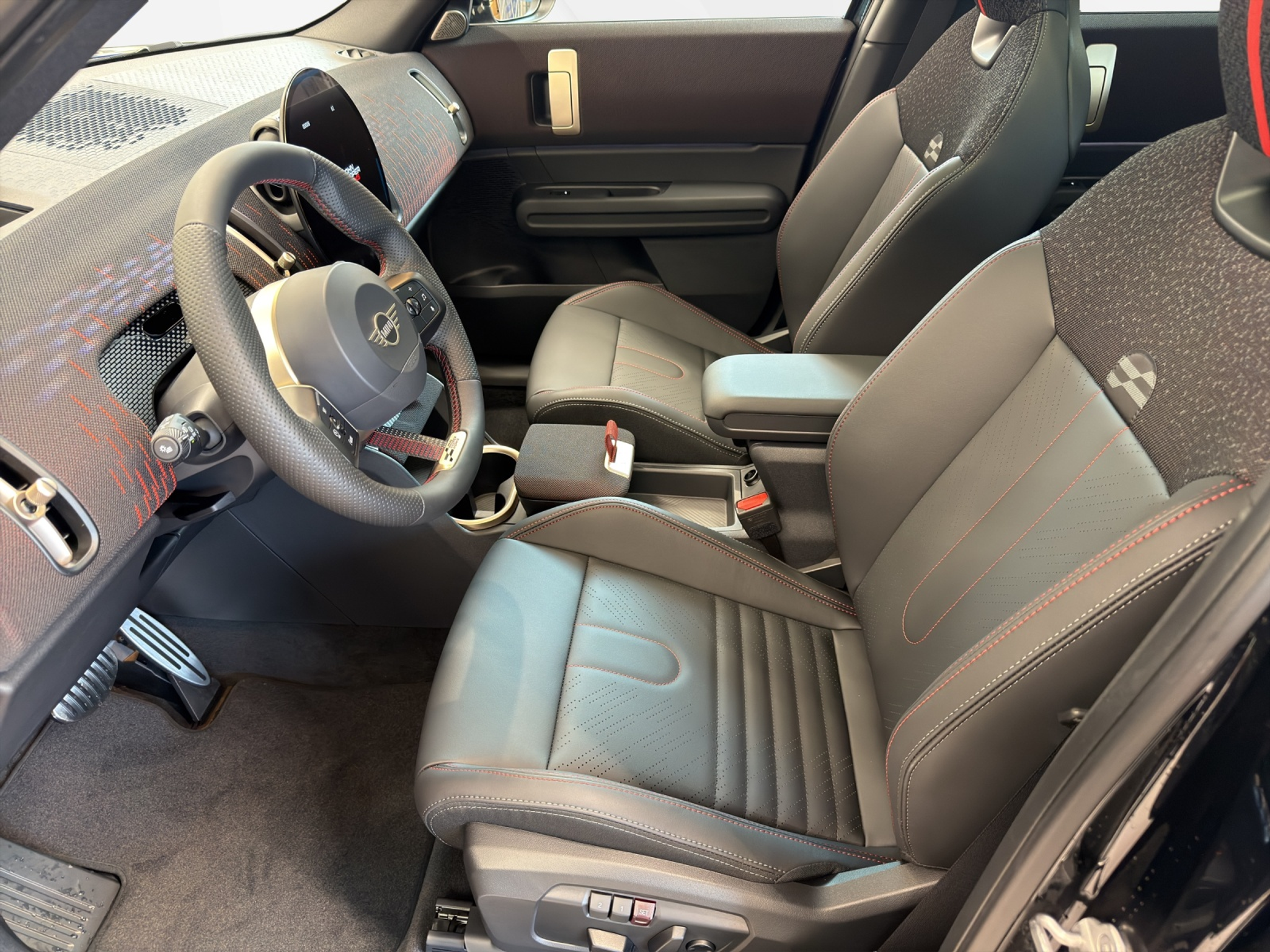 listing desktop thumbnail image 9