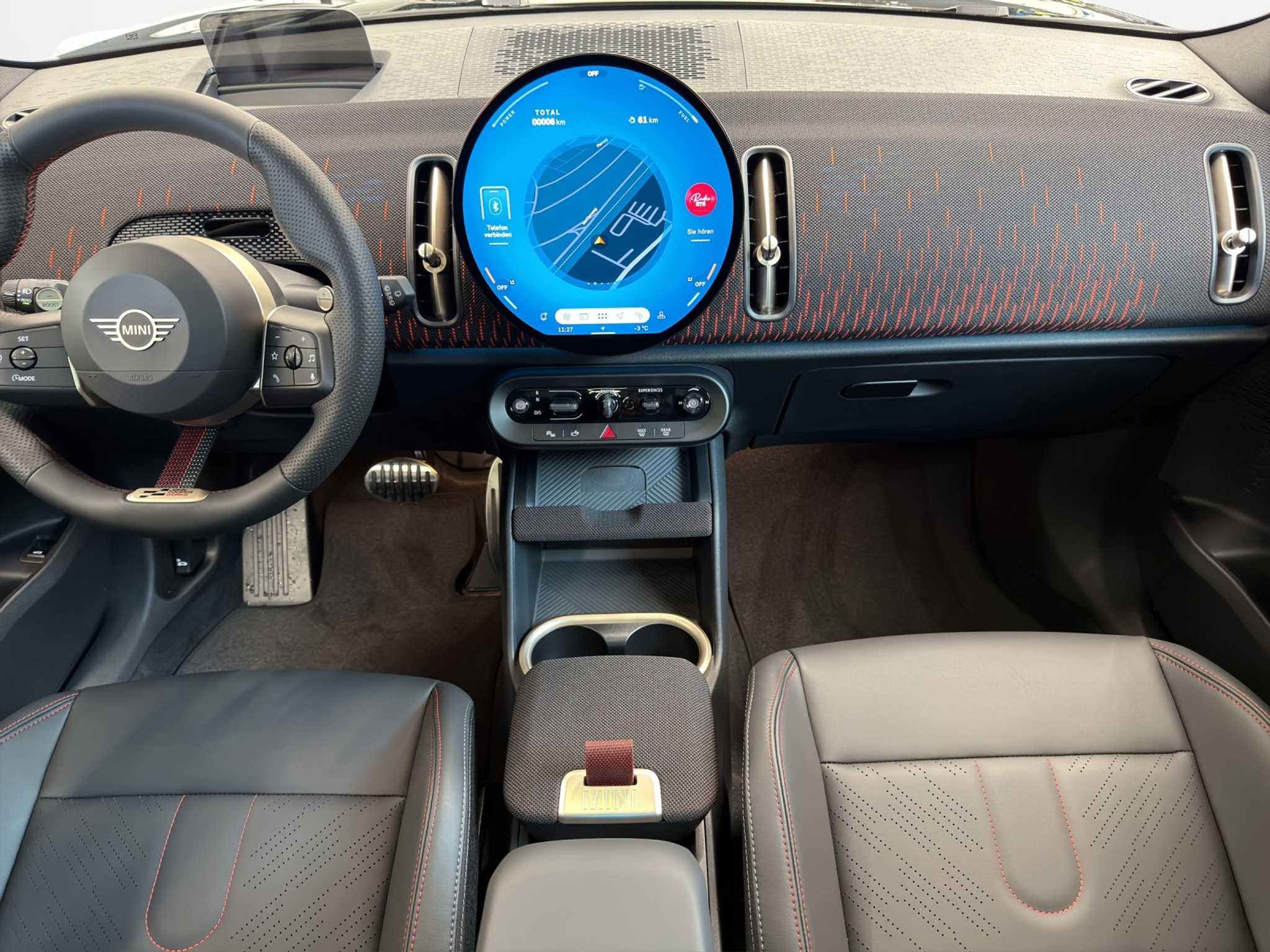 listing desktop thumbnail image 13