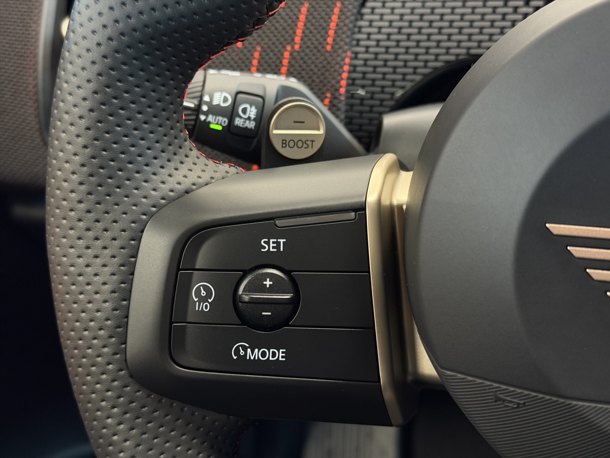 listing desktop thumbnail image 17