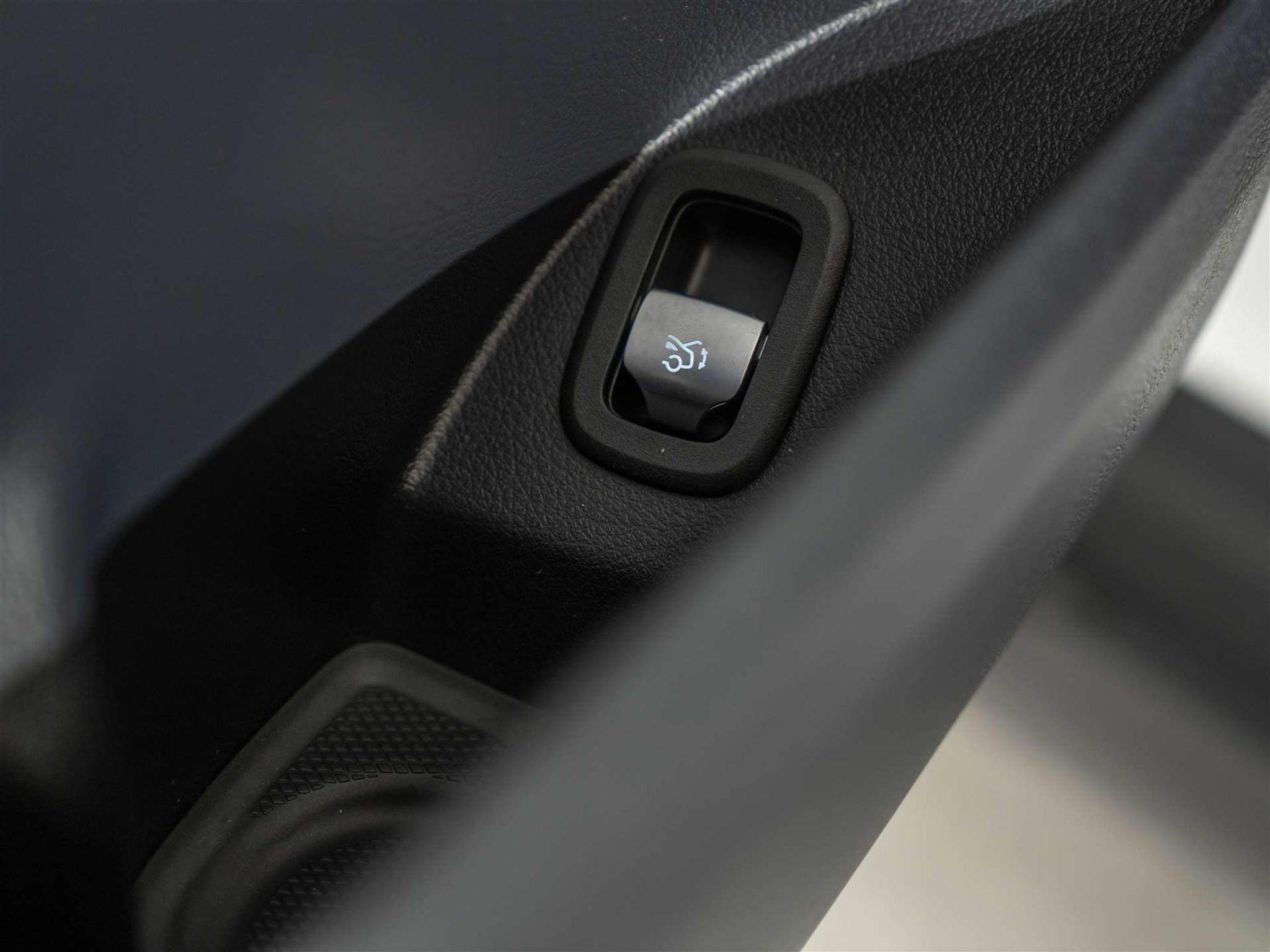 listing desktop thumbnail image 26