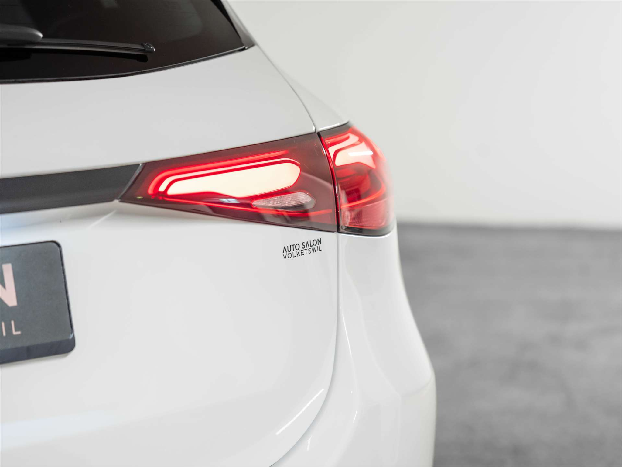 listing desktop thumbnail image 21