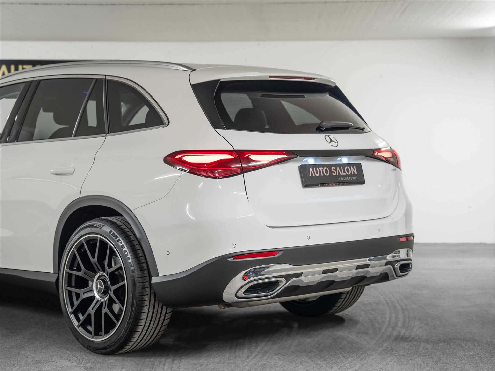 listing desktop thumbnail image 20