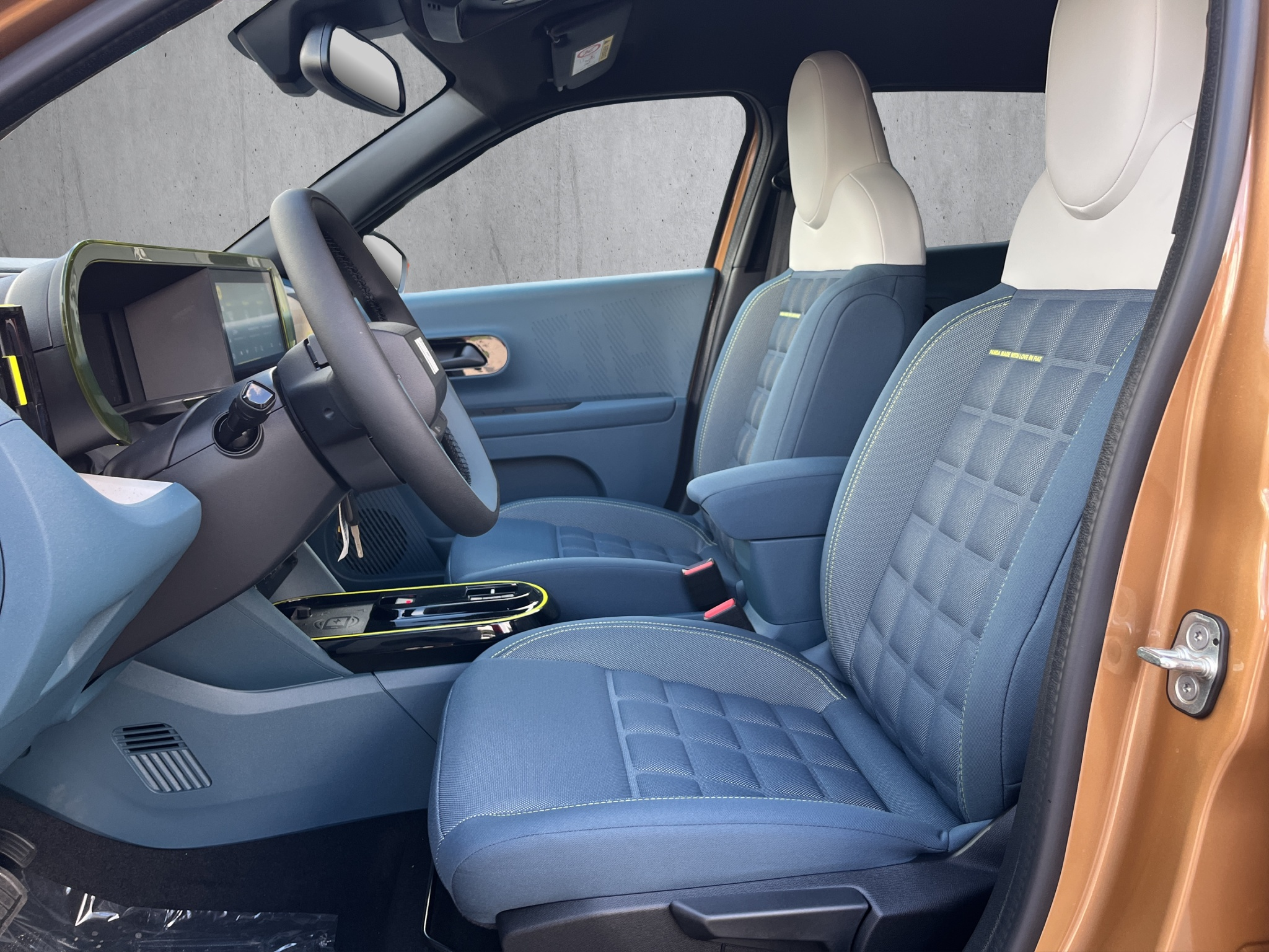 listing desktop thumbnail image 7