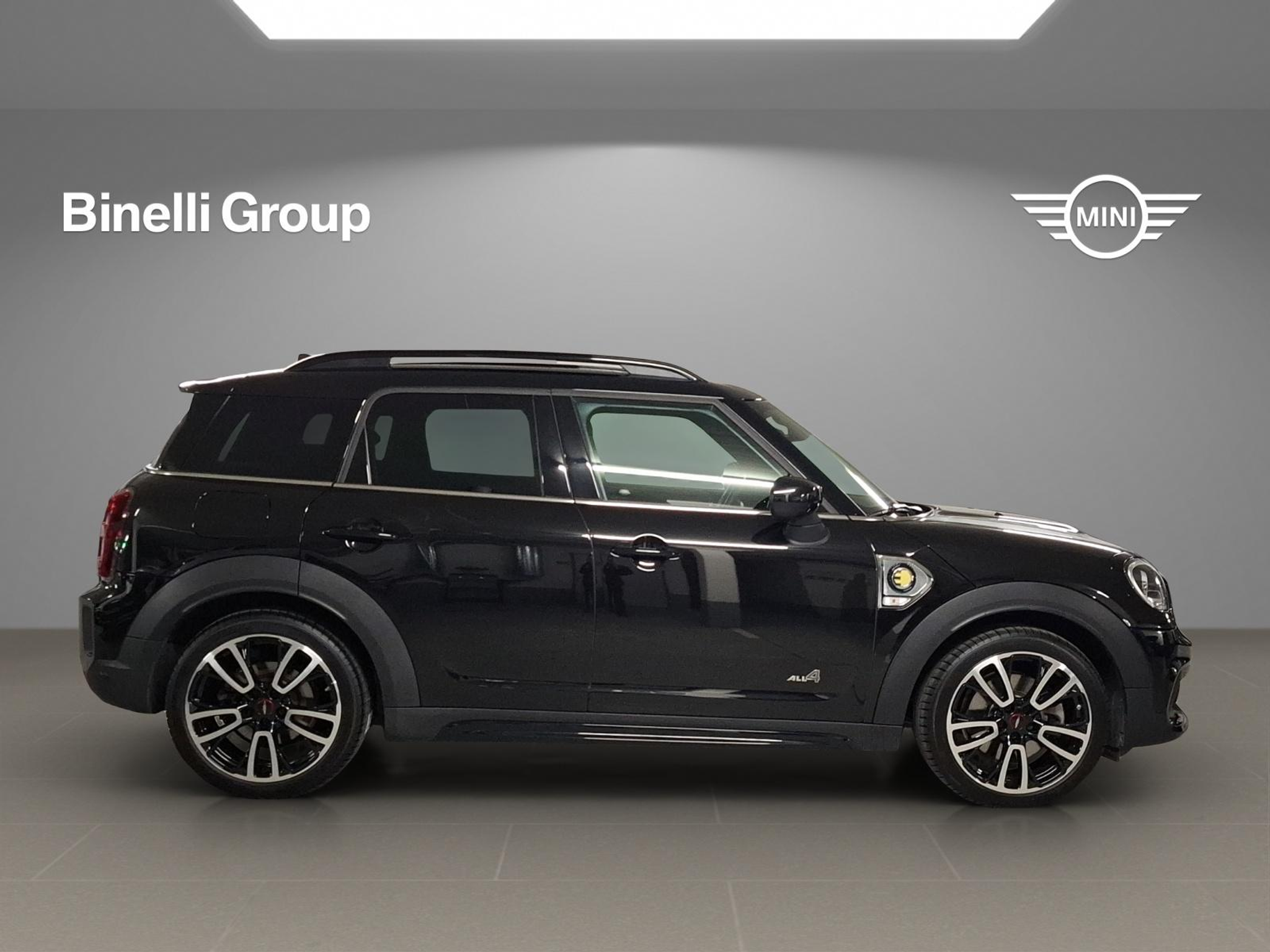 listing desktop thumbnail image 16