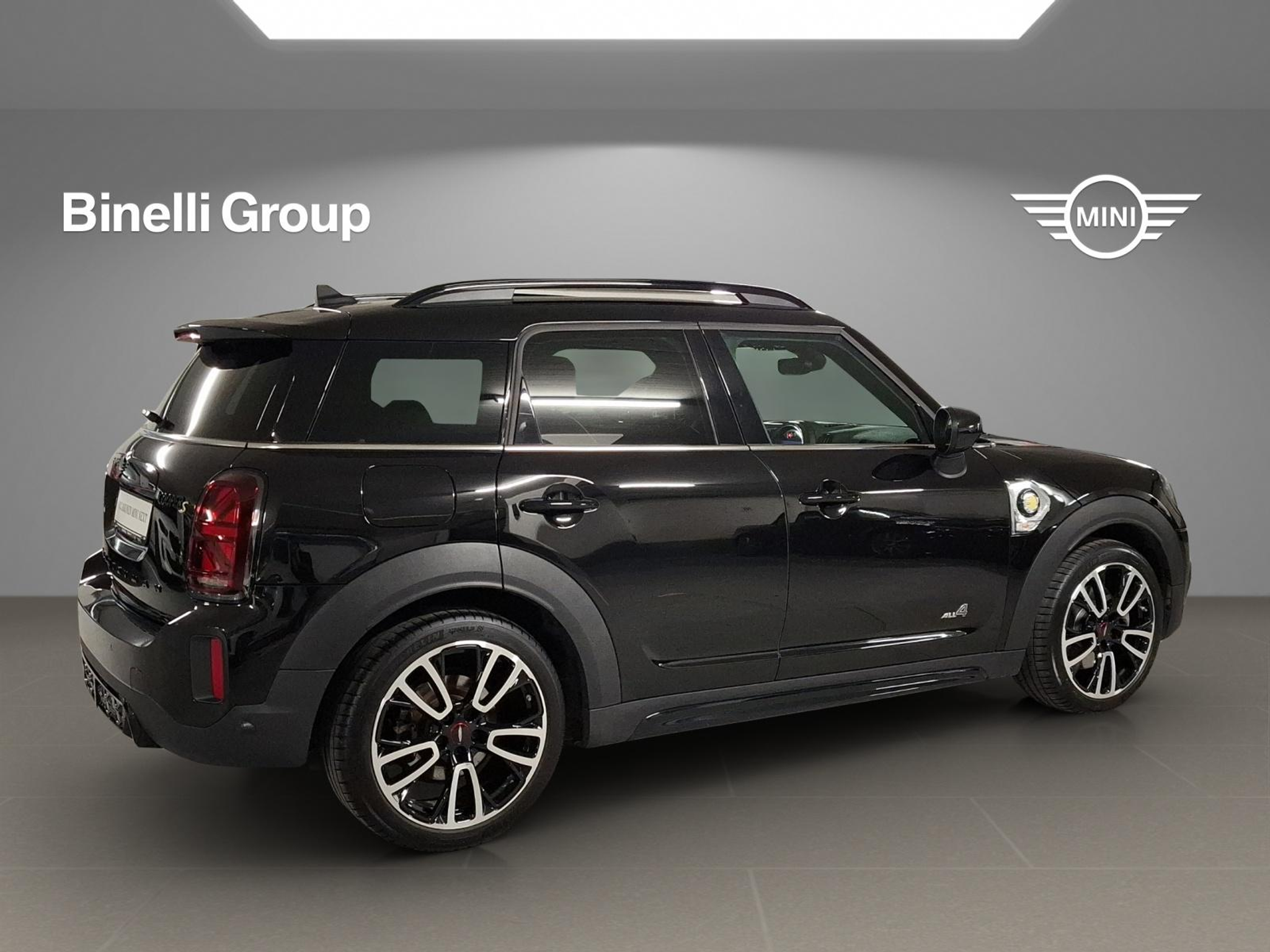 listing desktop thumbnail image 15