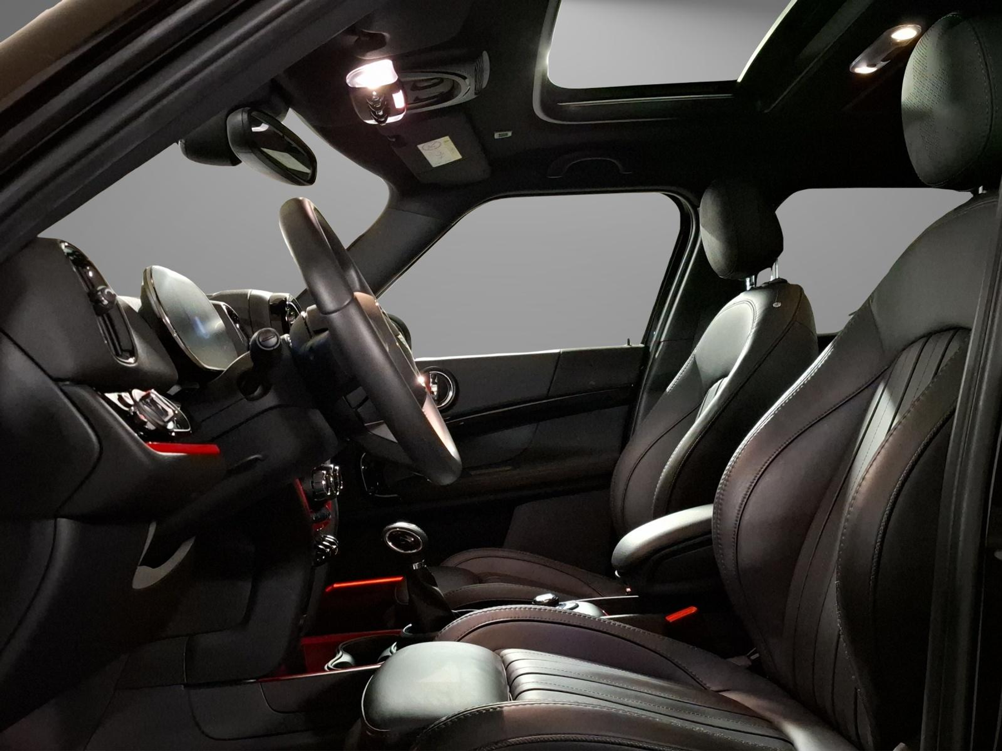 listing desktop thumbnail image 3