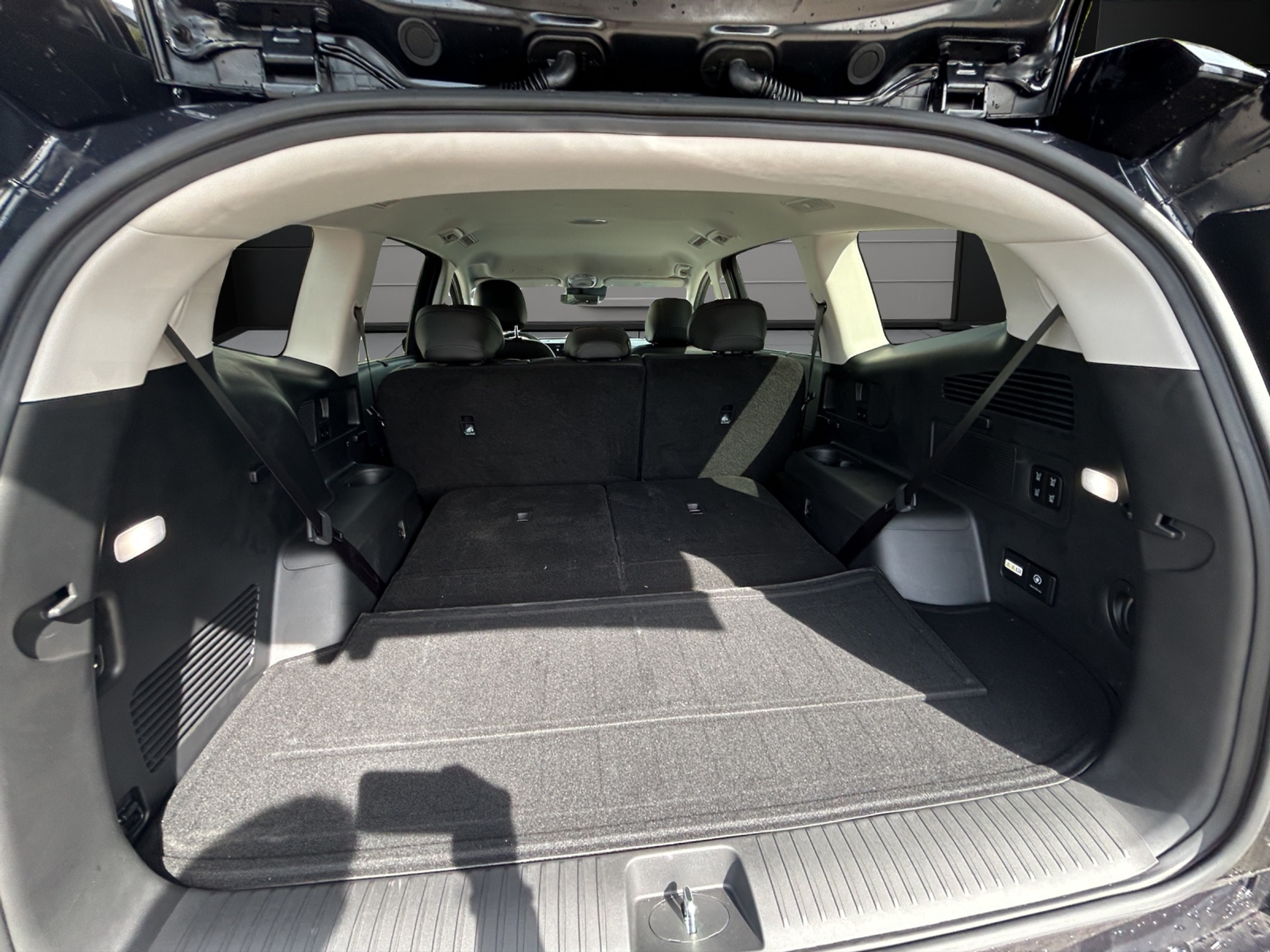 listing desktop thumbnail image 21