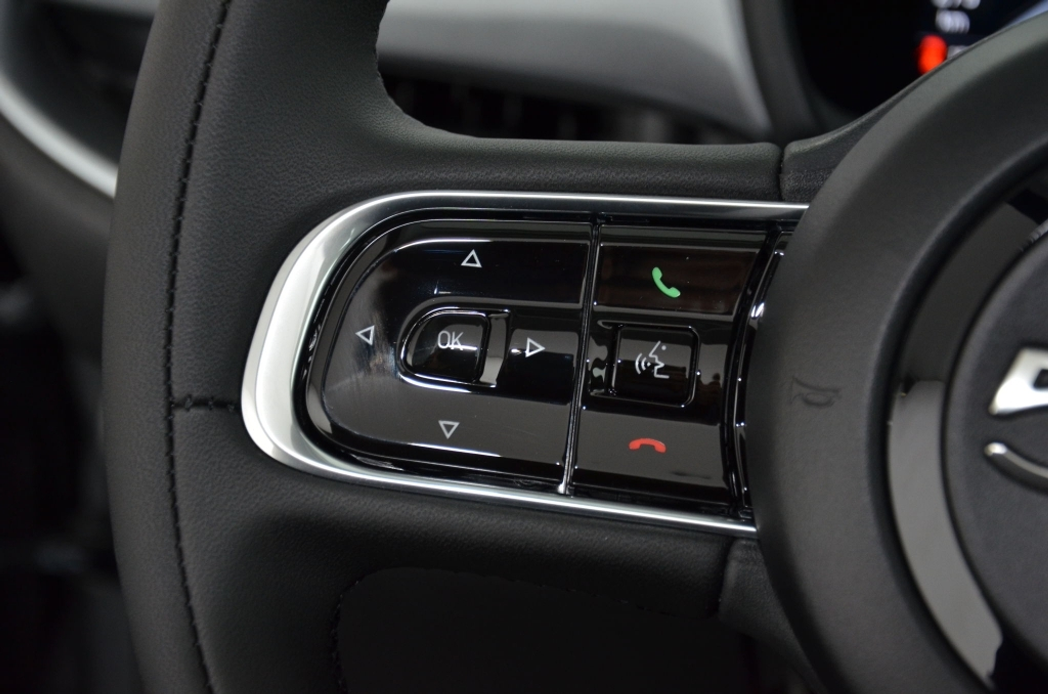 listing desktop thumbnail image 21