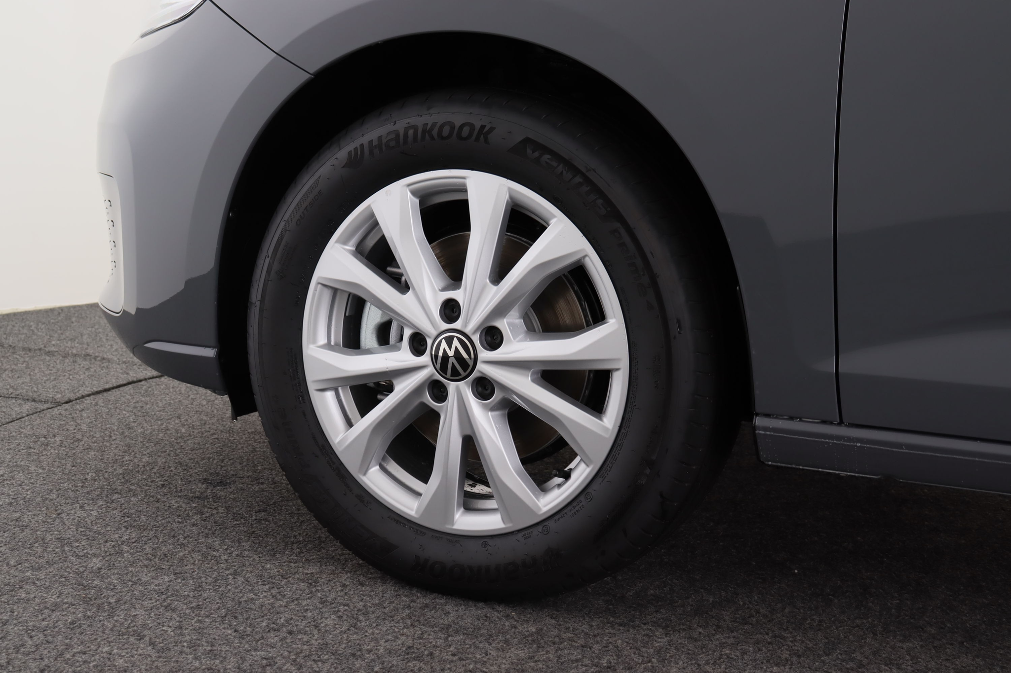 listing desktop thumbnail image 12