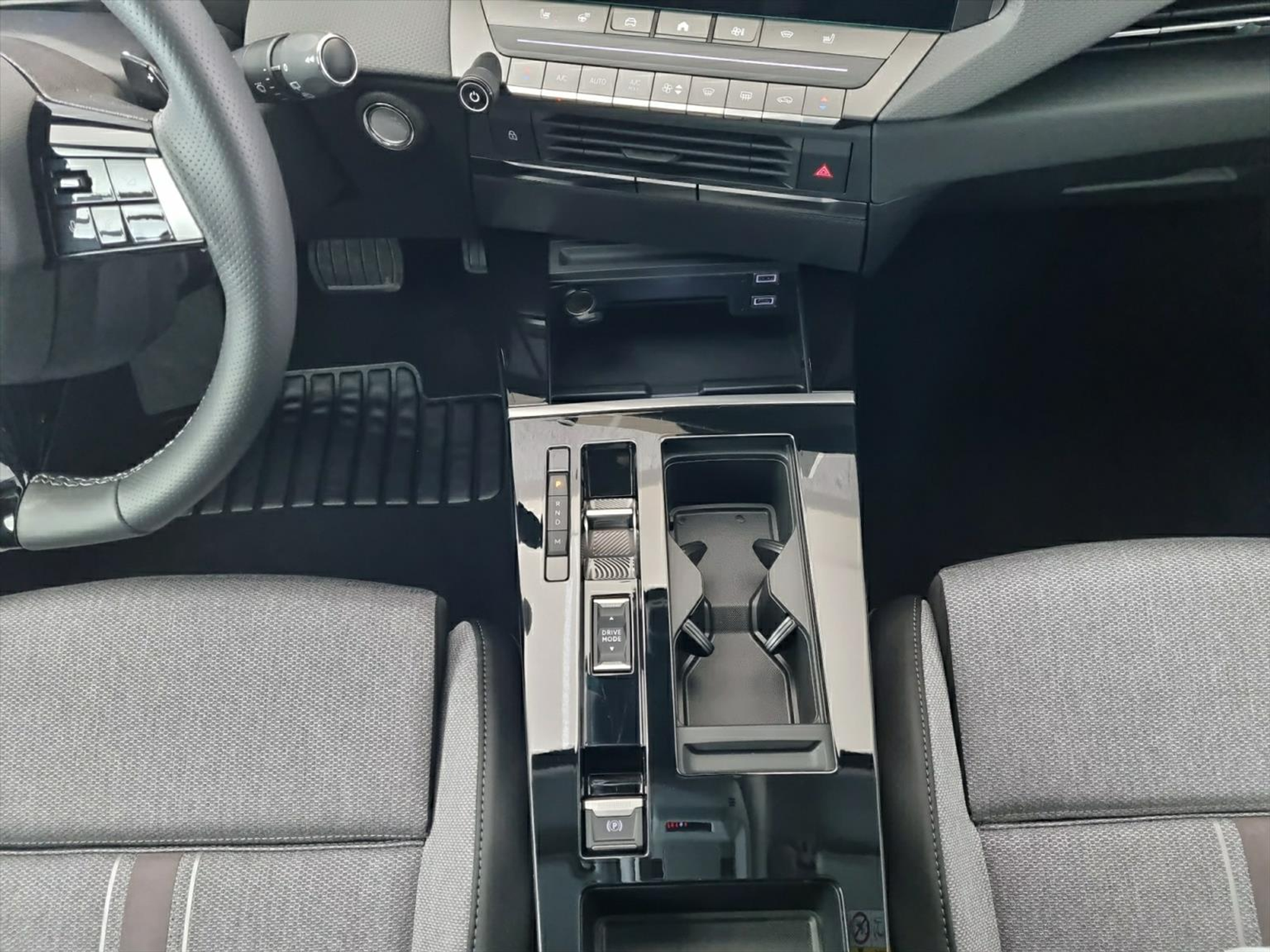 listing desktop thumbnail image 7