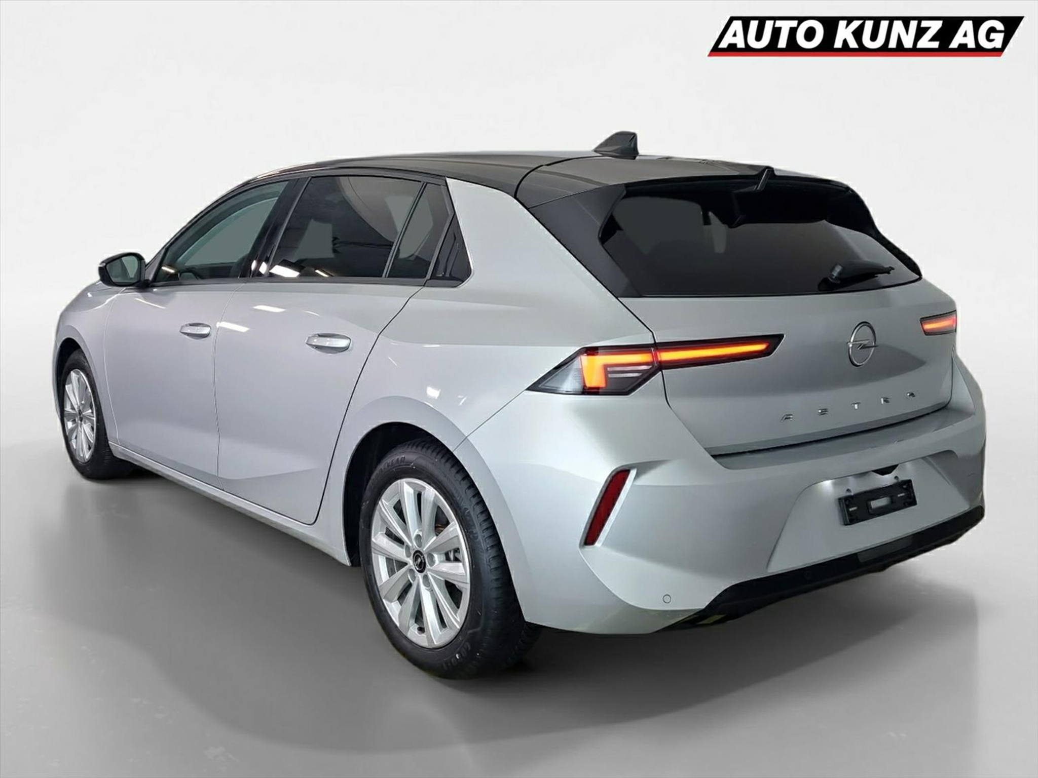 listing desktop thumbnail image 1