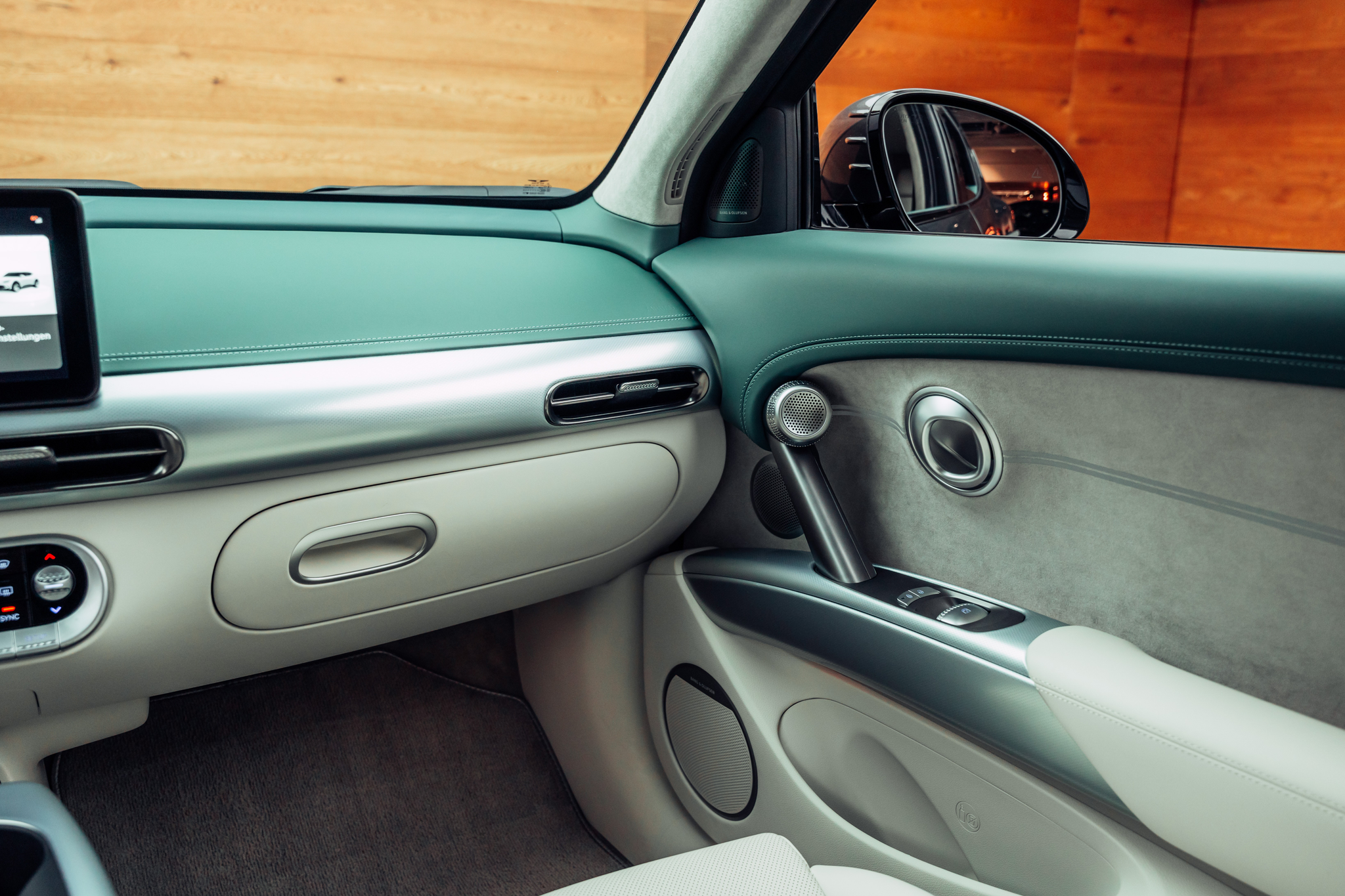 listing desktop thumbnail image 14