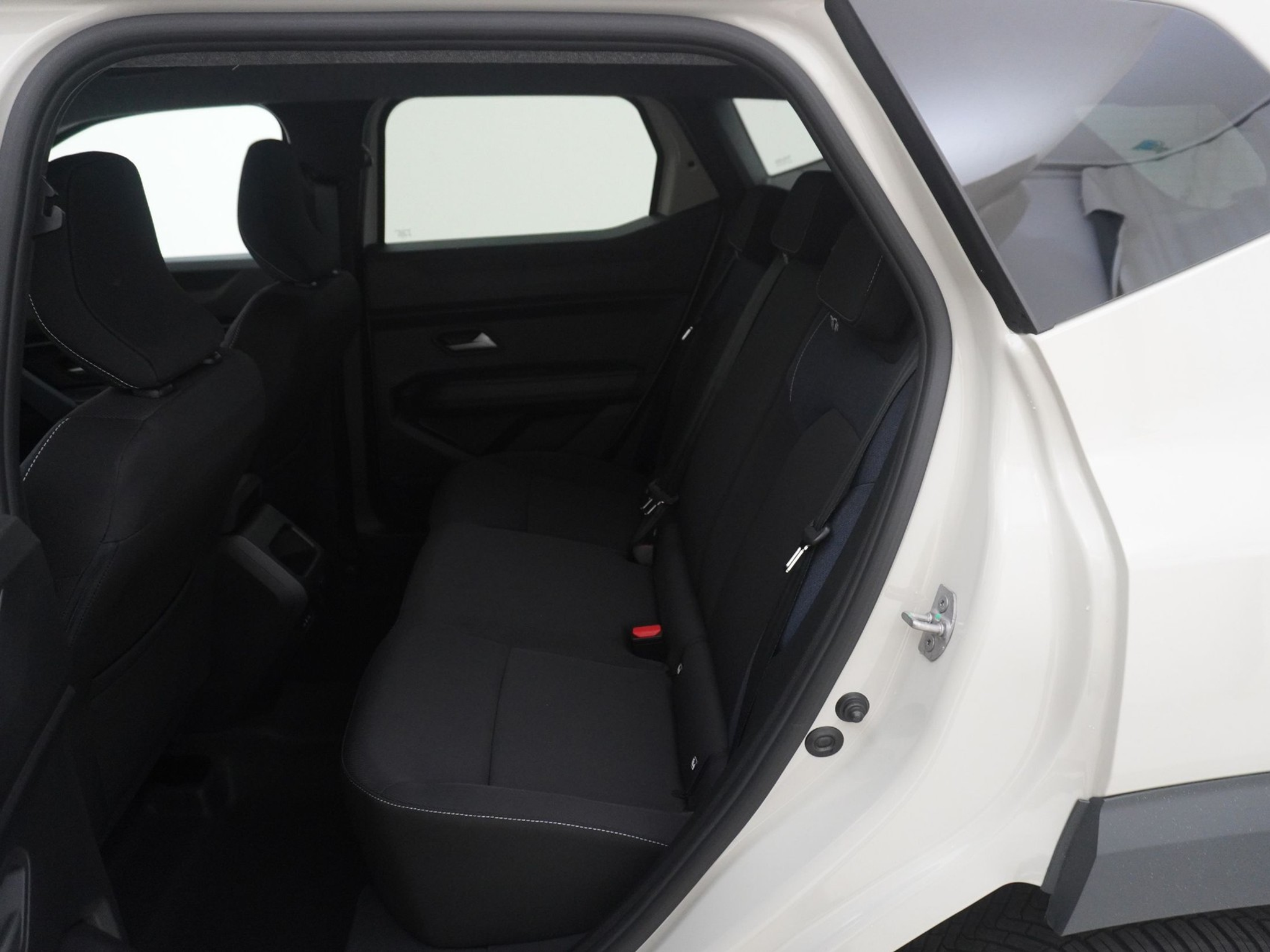 listing desktop thumbnail image 12