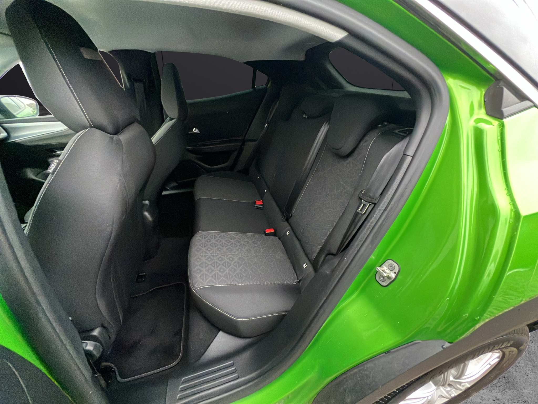 listing desktop thumbnail image 8