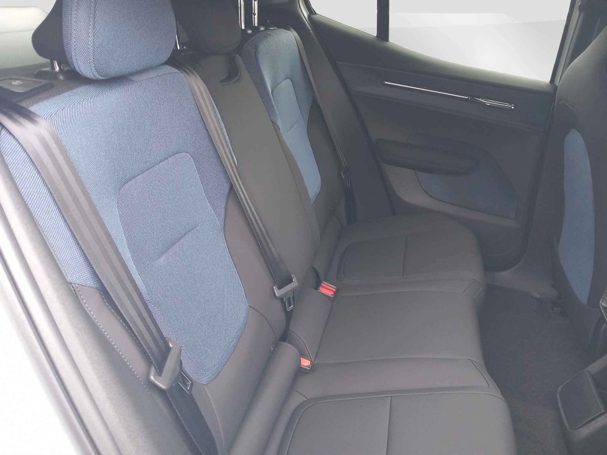 listing desktop thumbnail image 13