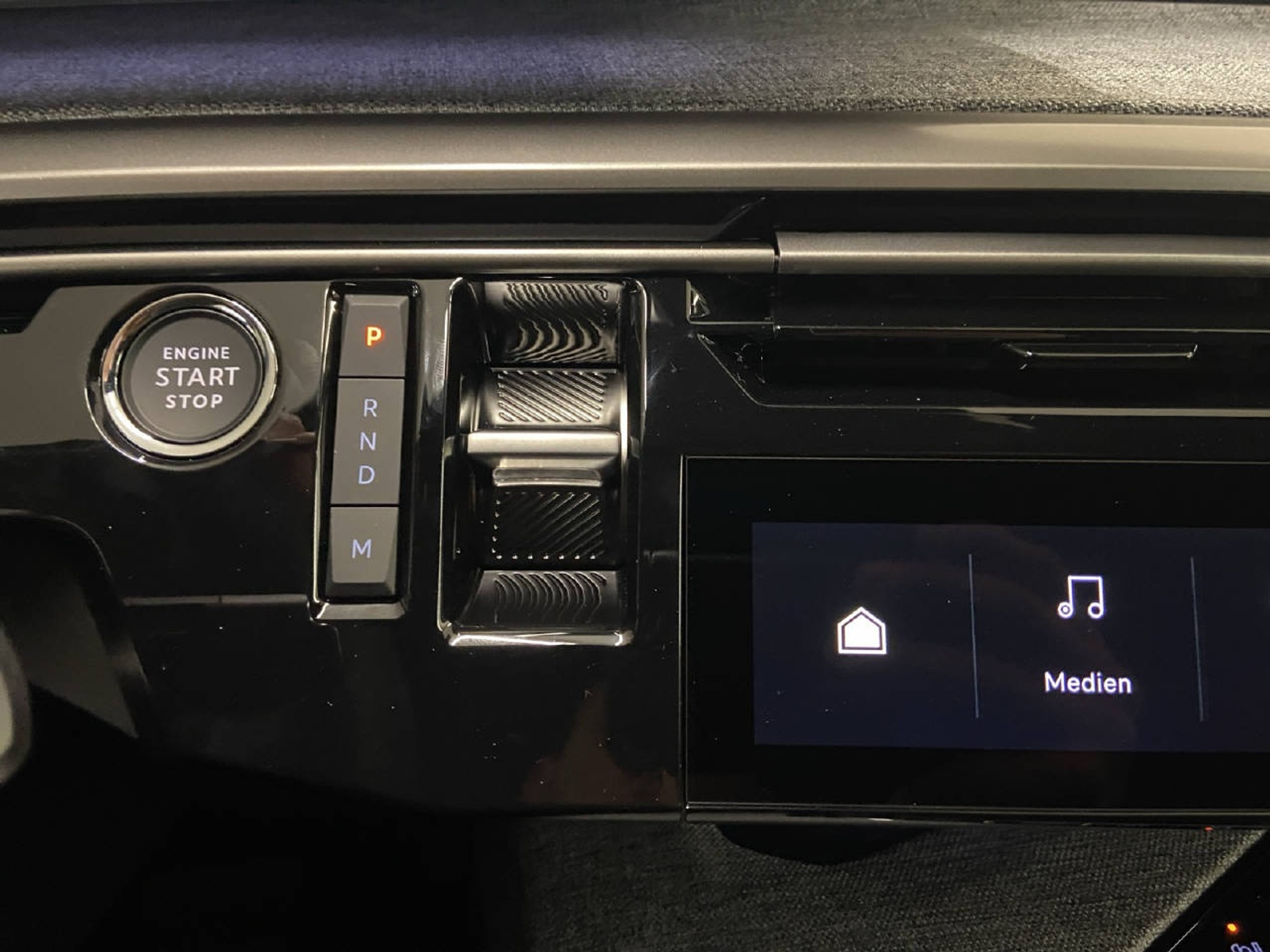 listing desktop thumbnail image 12