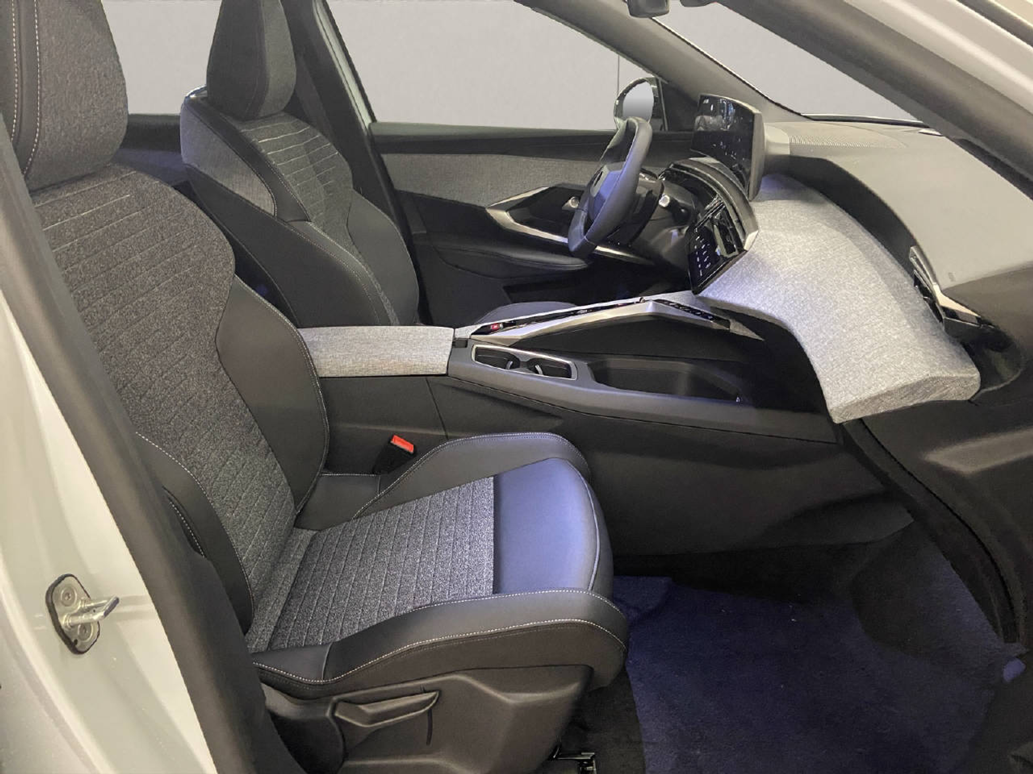 listing desktop thumbnail image 11