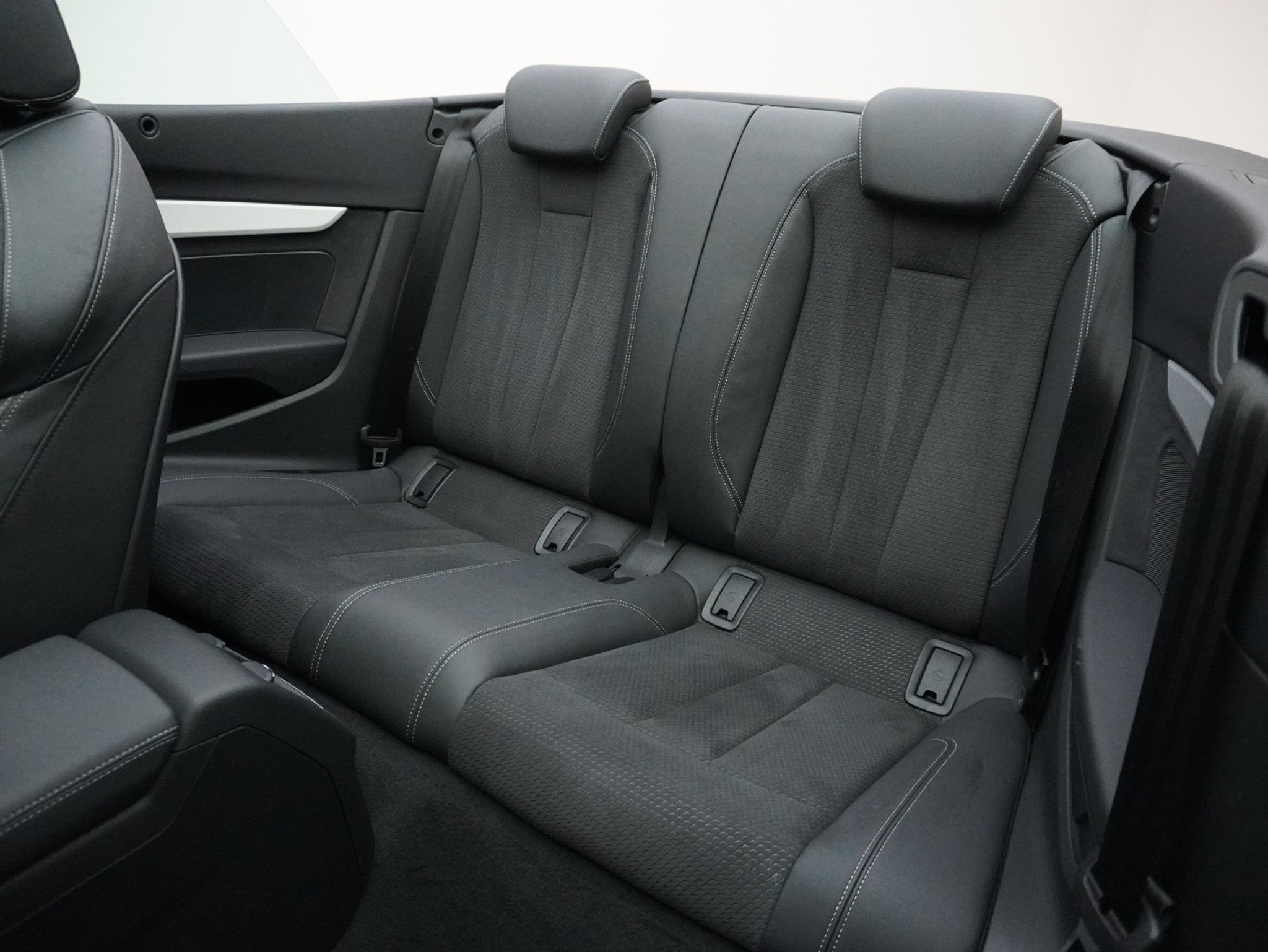 listing desktop thumbnail image 10