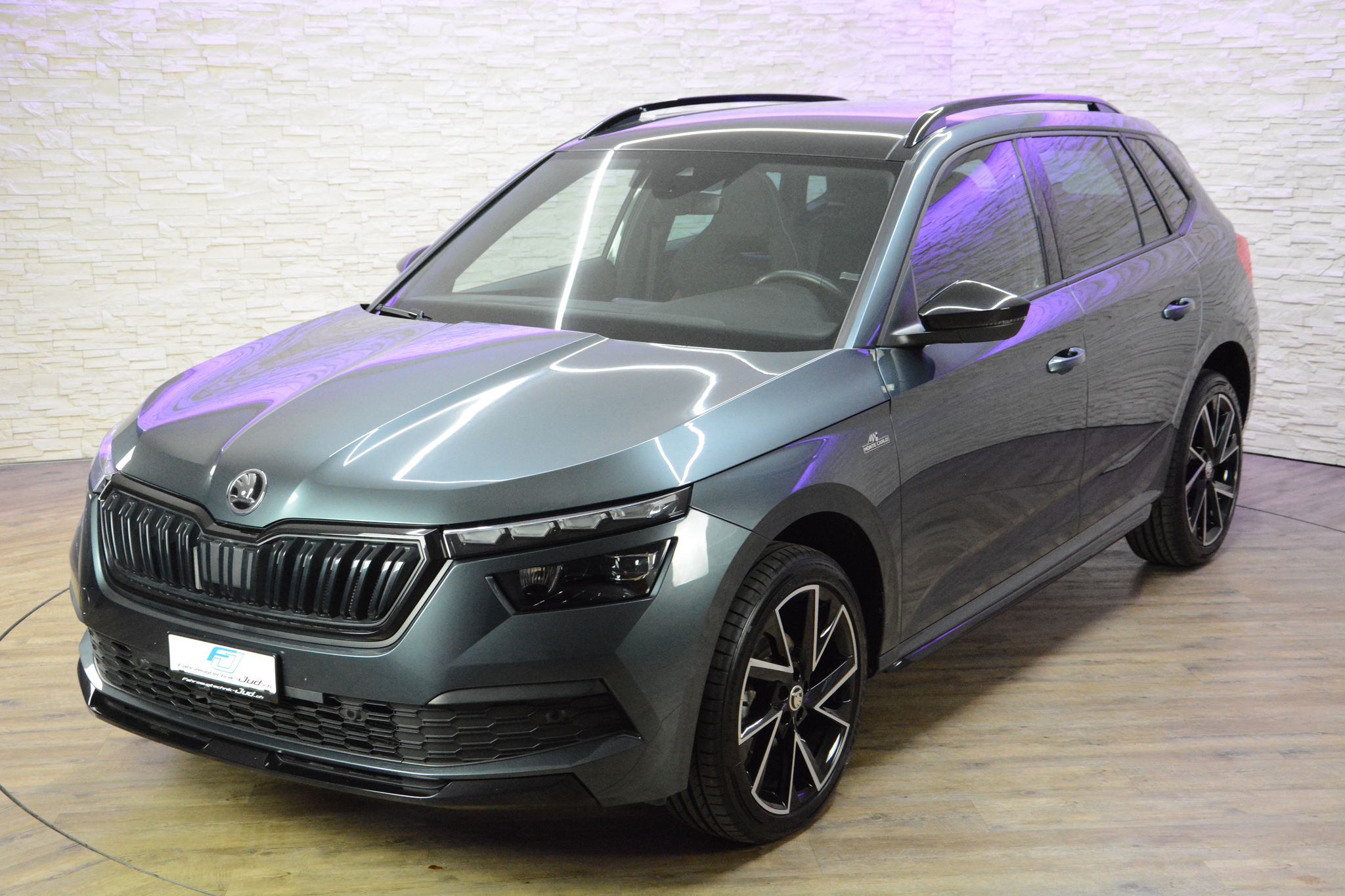 listing desktop thumbnail image 6