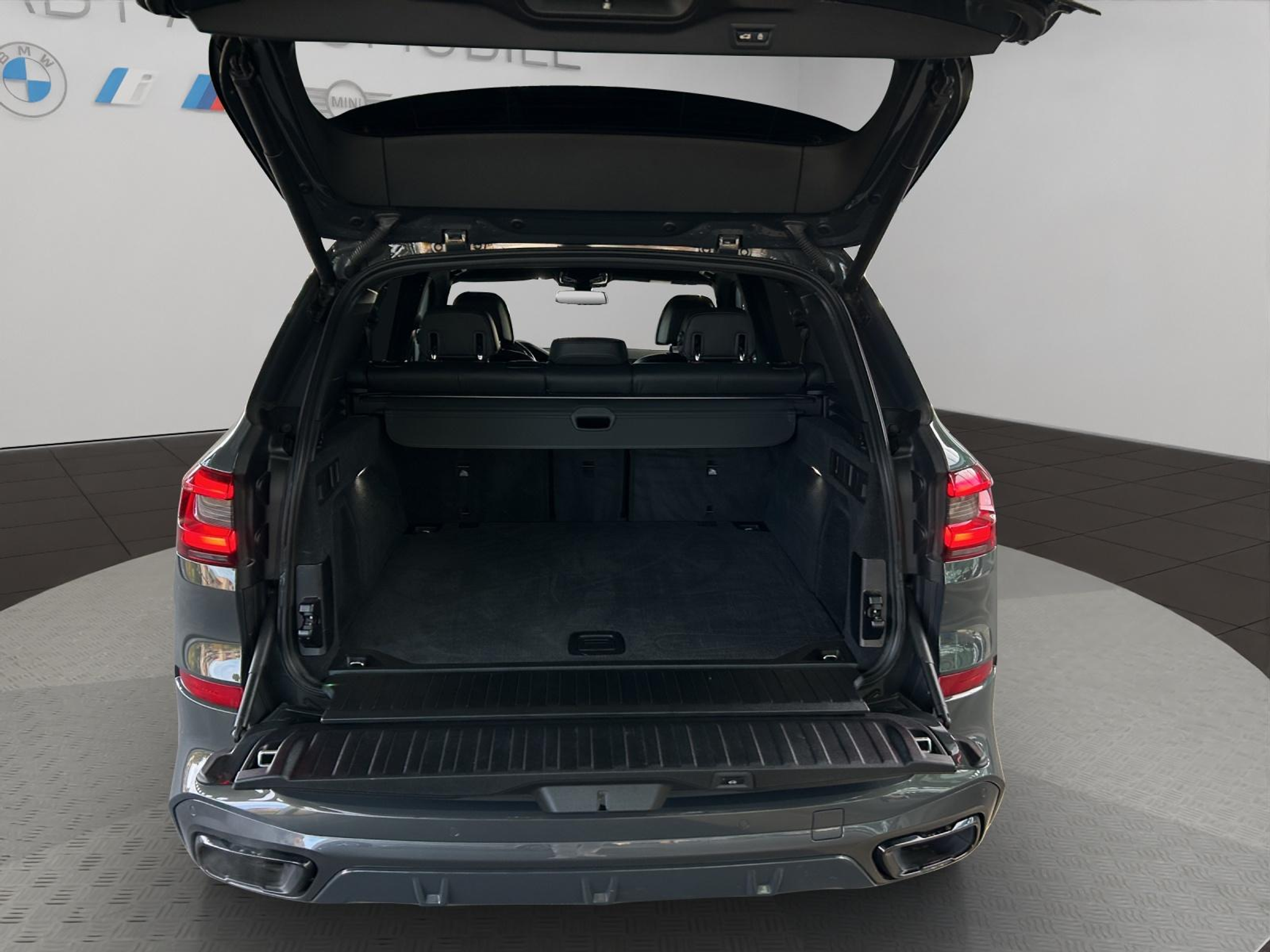 listing desktop thumbnail image 27