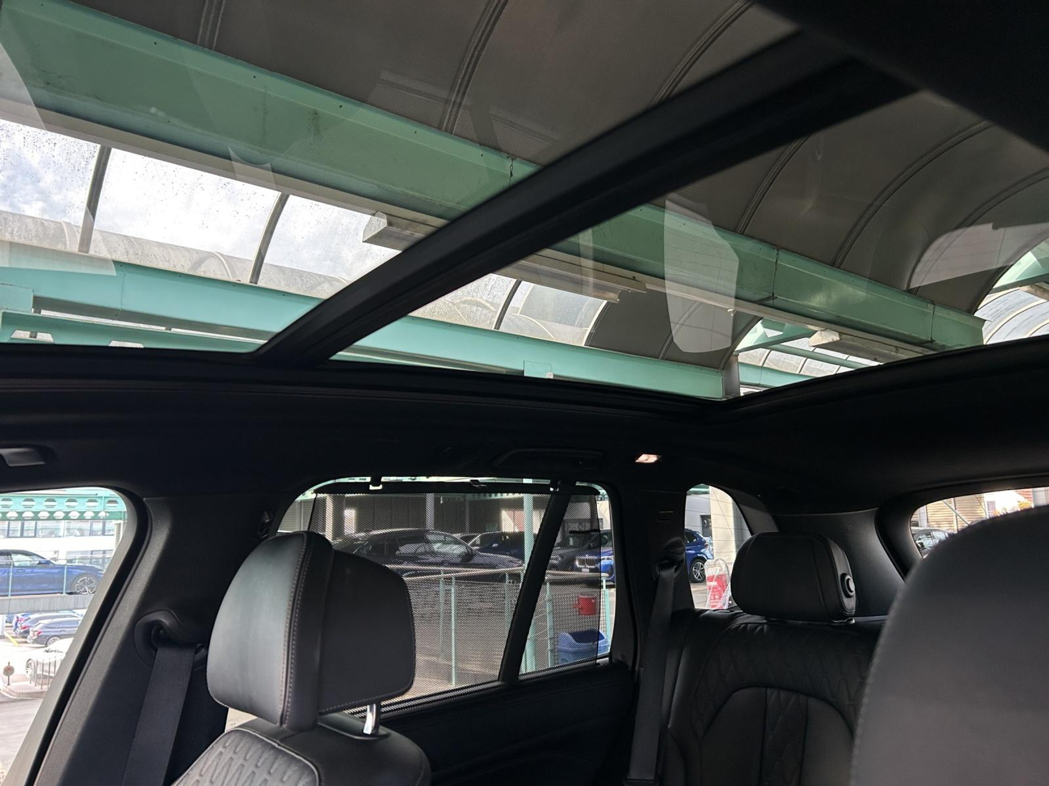 listing desktop thumbnail image 12