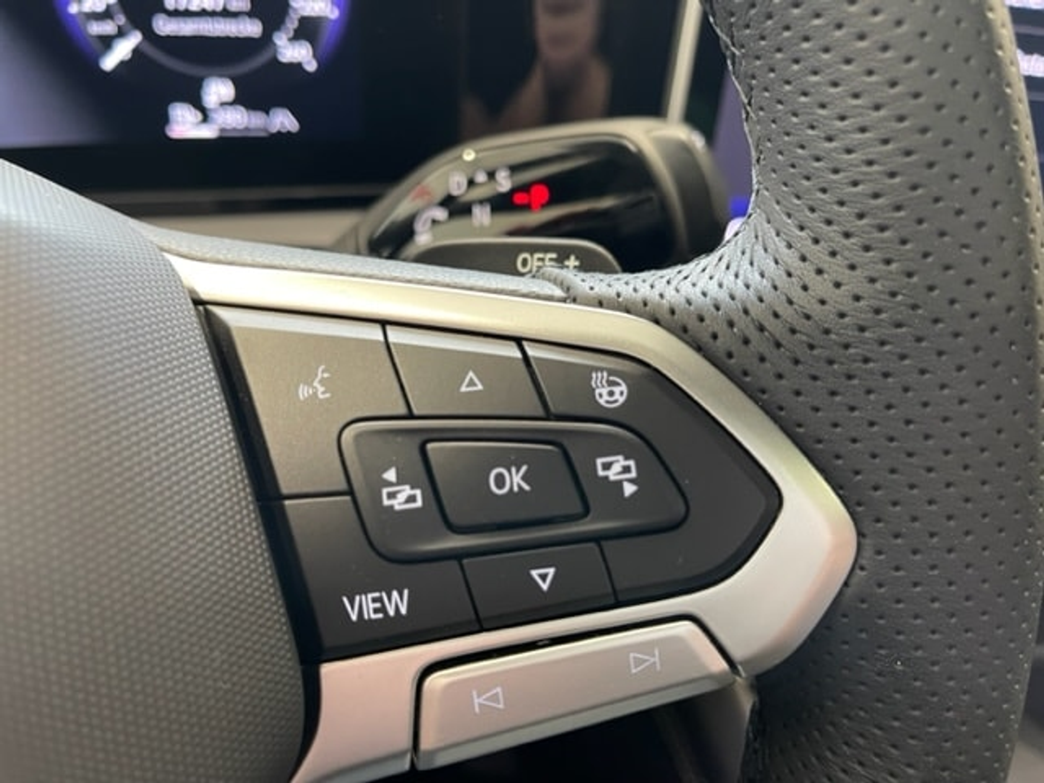 listing desktop thumbnail image 22