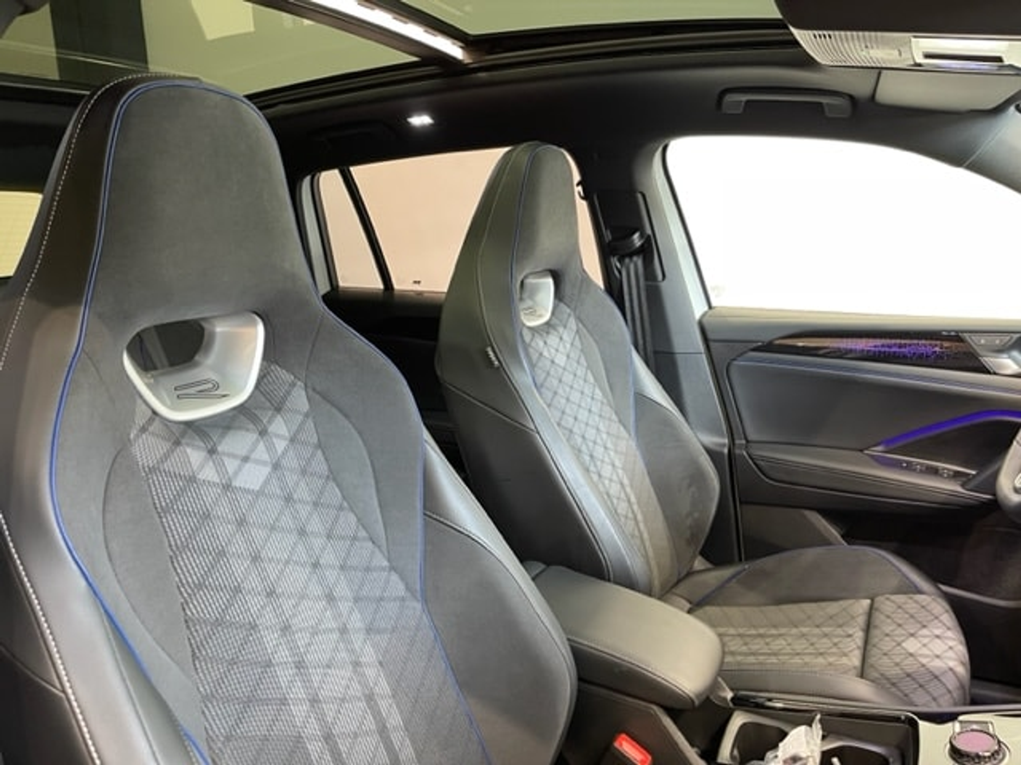 listing desktop thumbnail image 17