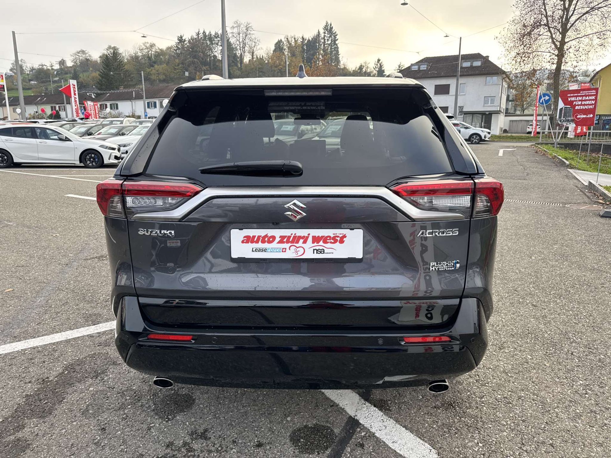 listing desktop thumbnail image 14