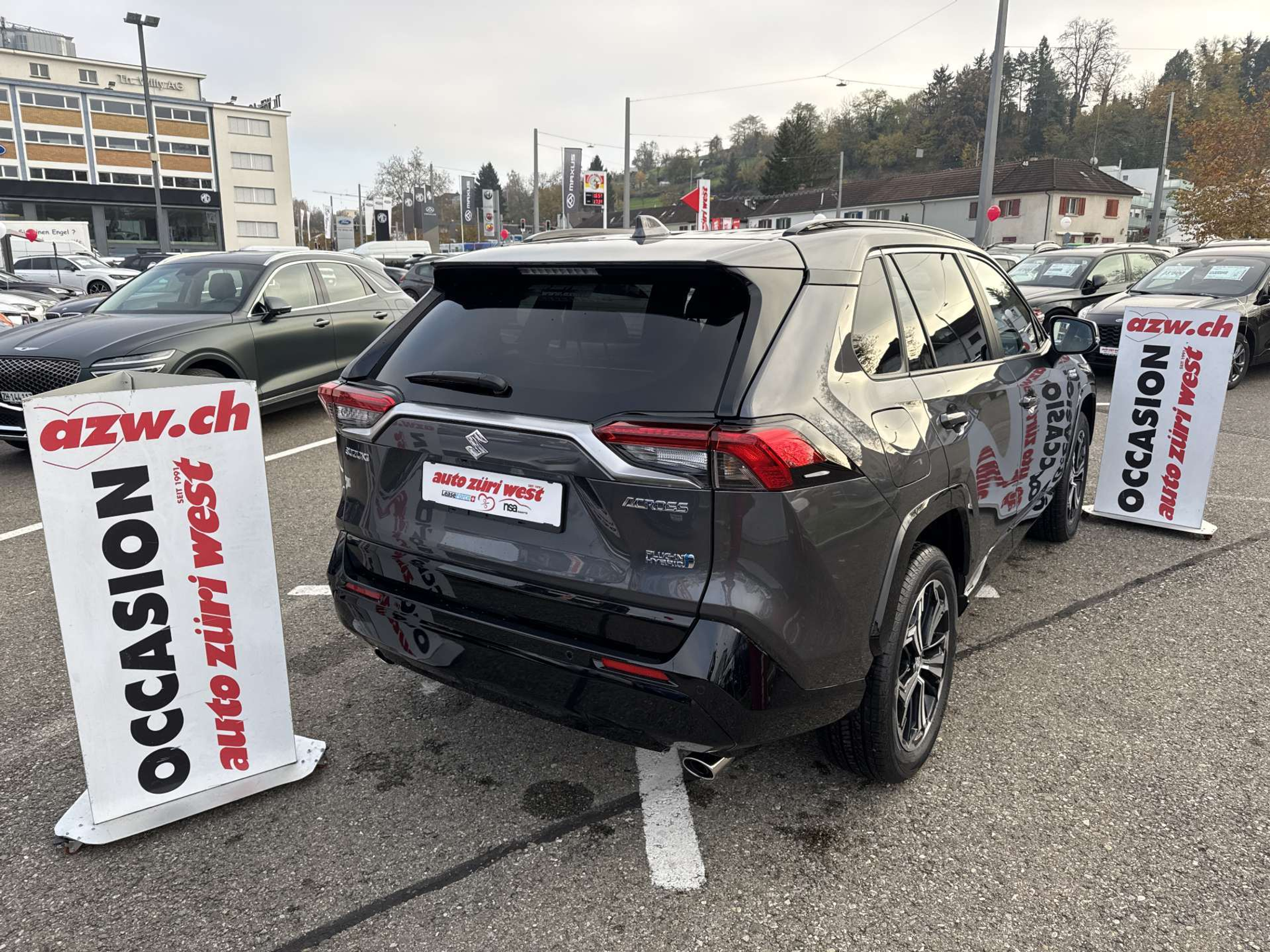 listing desktop thumbnail image 2