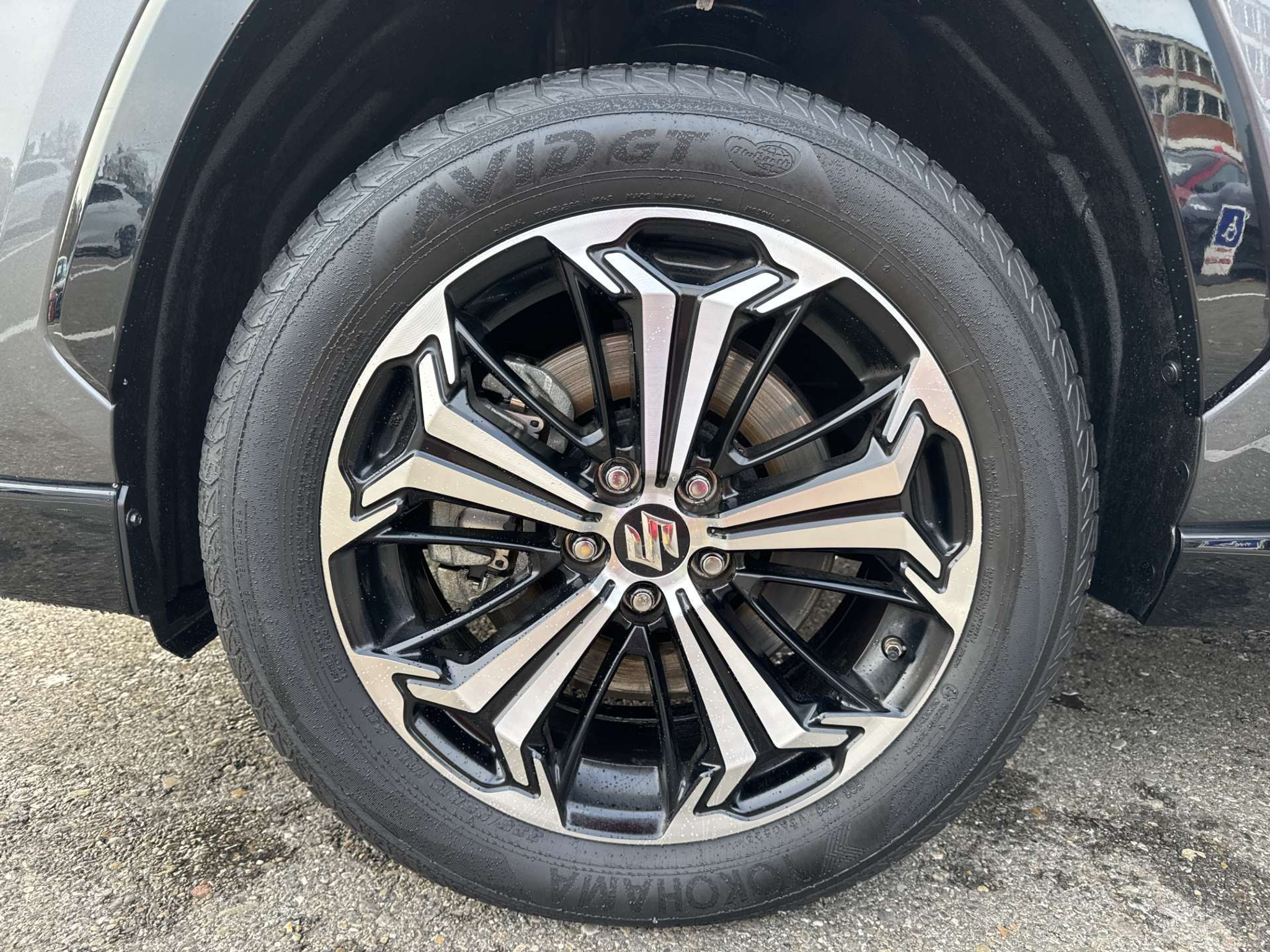 listing desktop thumbnail image 8