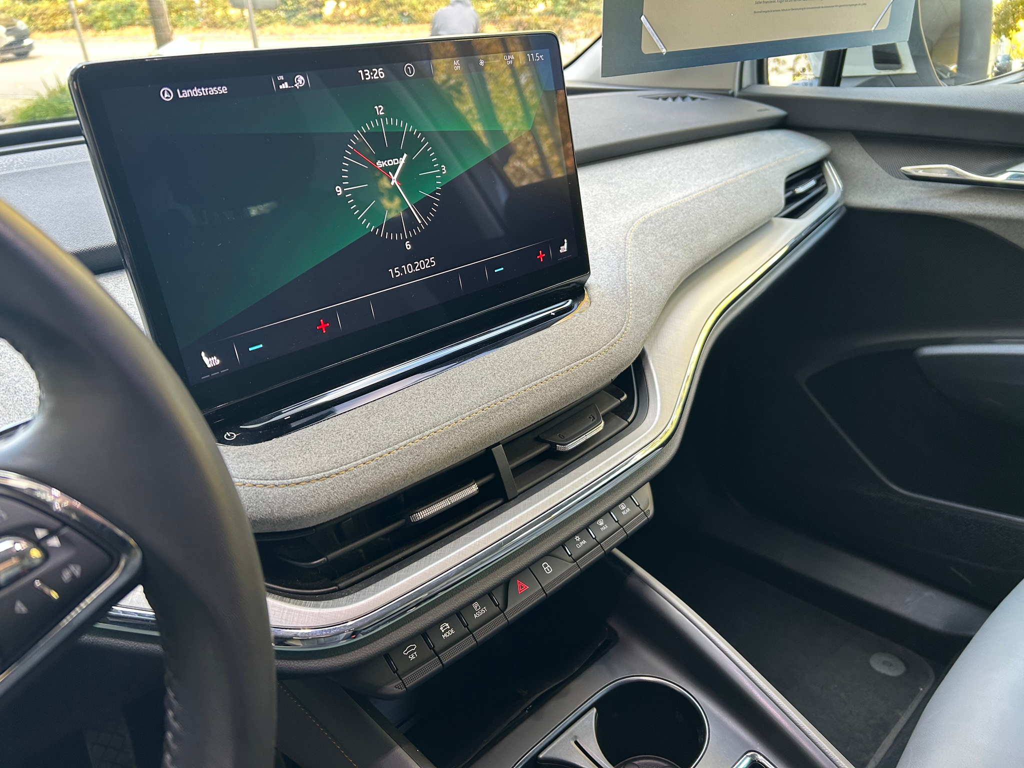 listing desktop thumbnail image 13