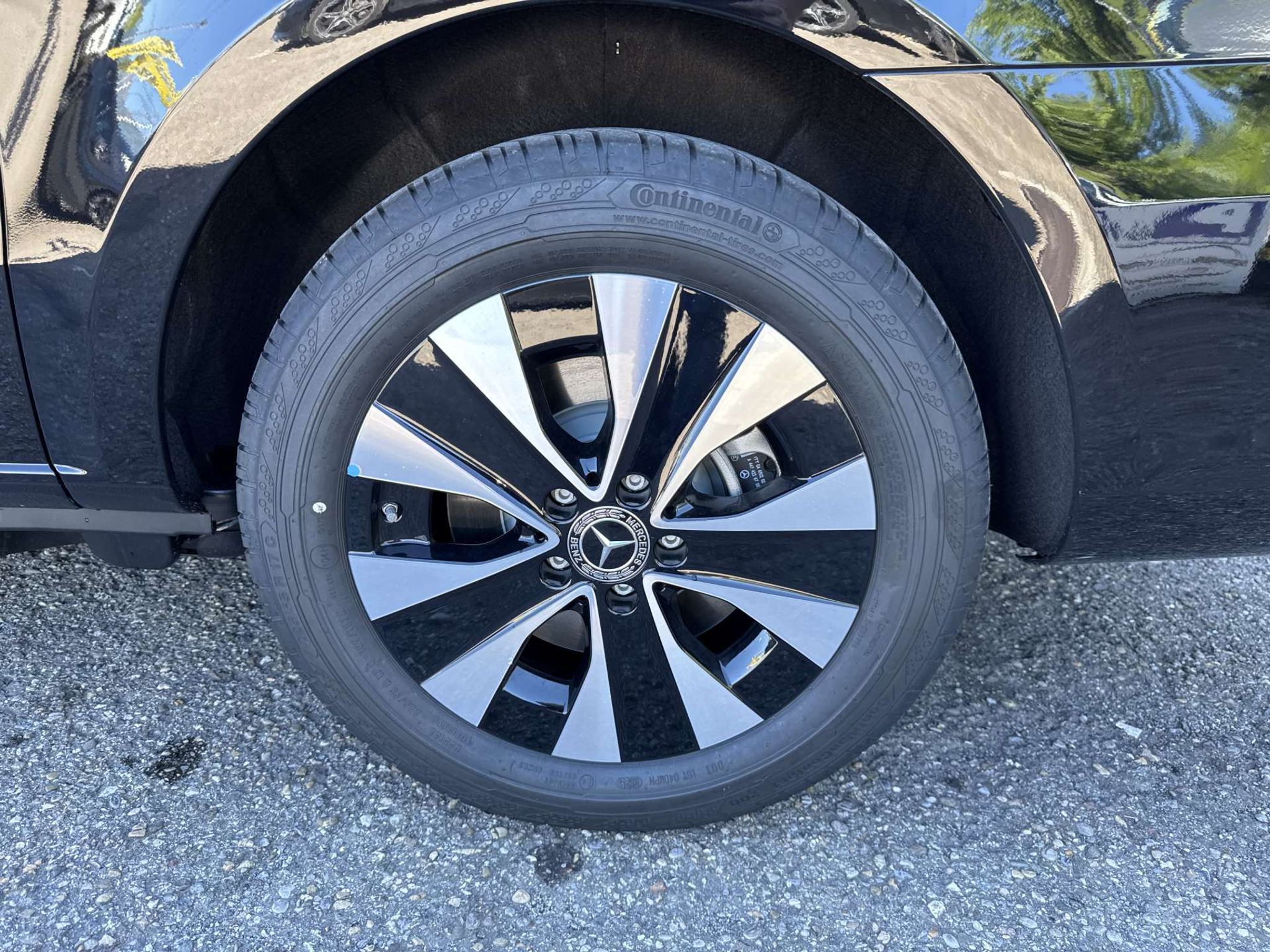 listing desktop thumbnail image 9