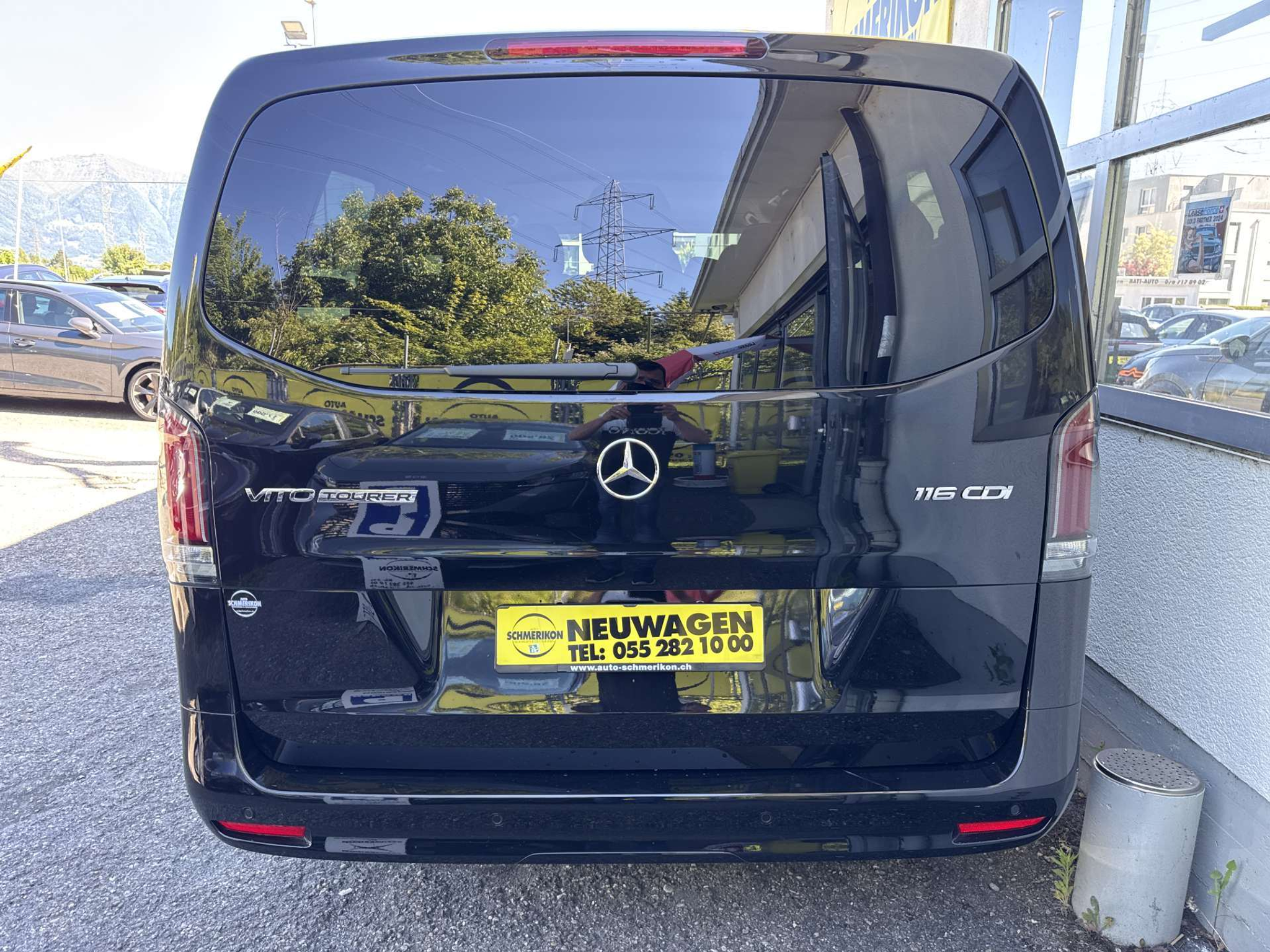 listing desktop thumbnail image 3