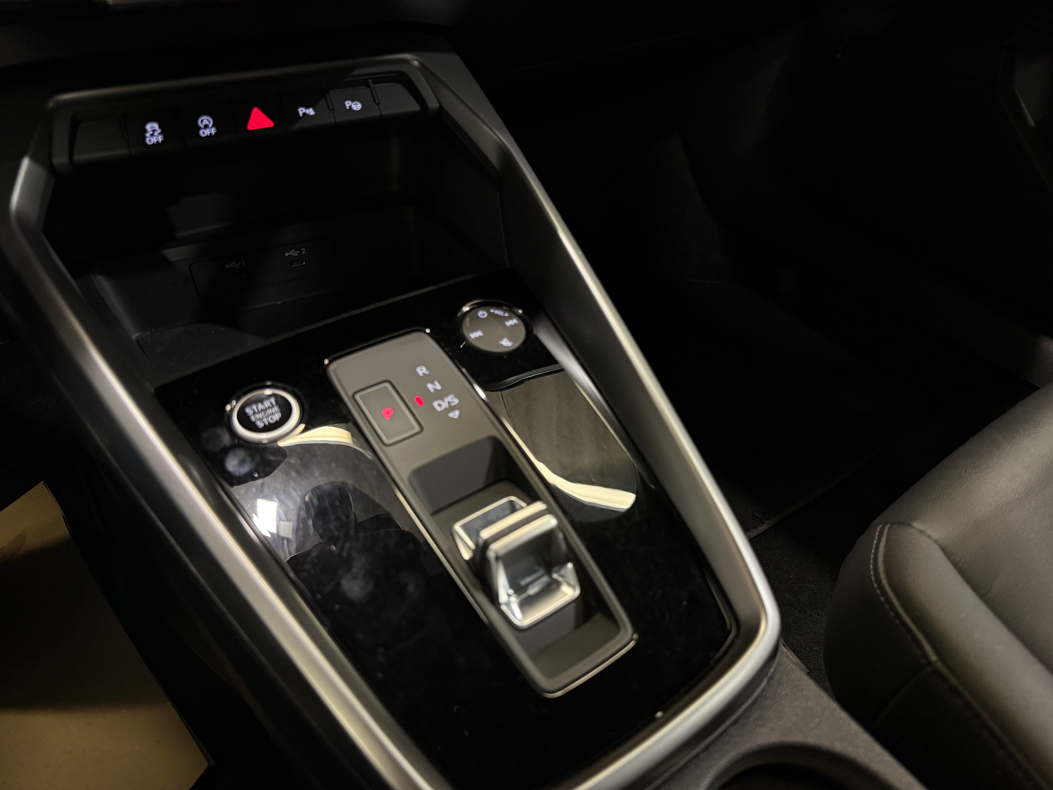 listing desktop thumbnail image 7