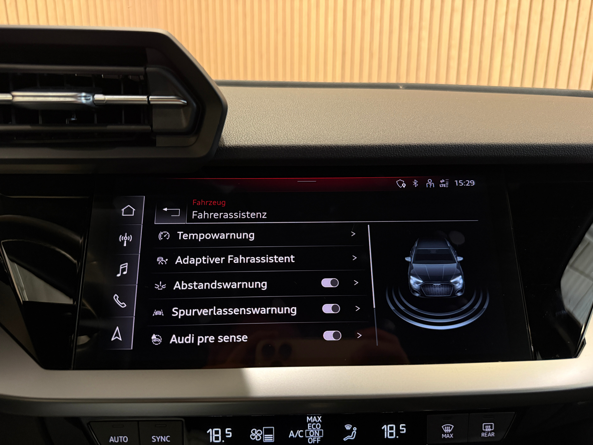 listing desktop thumbnail image 12