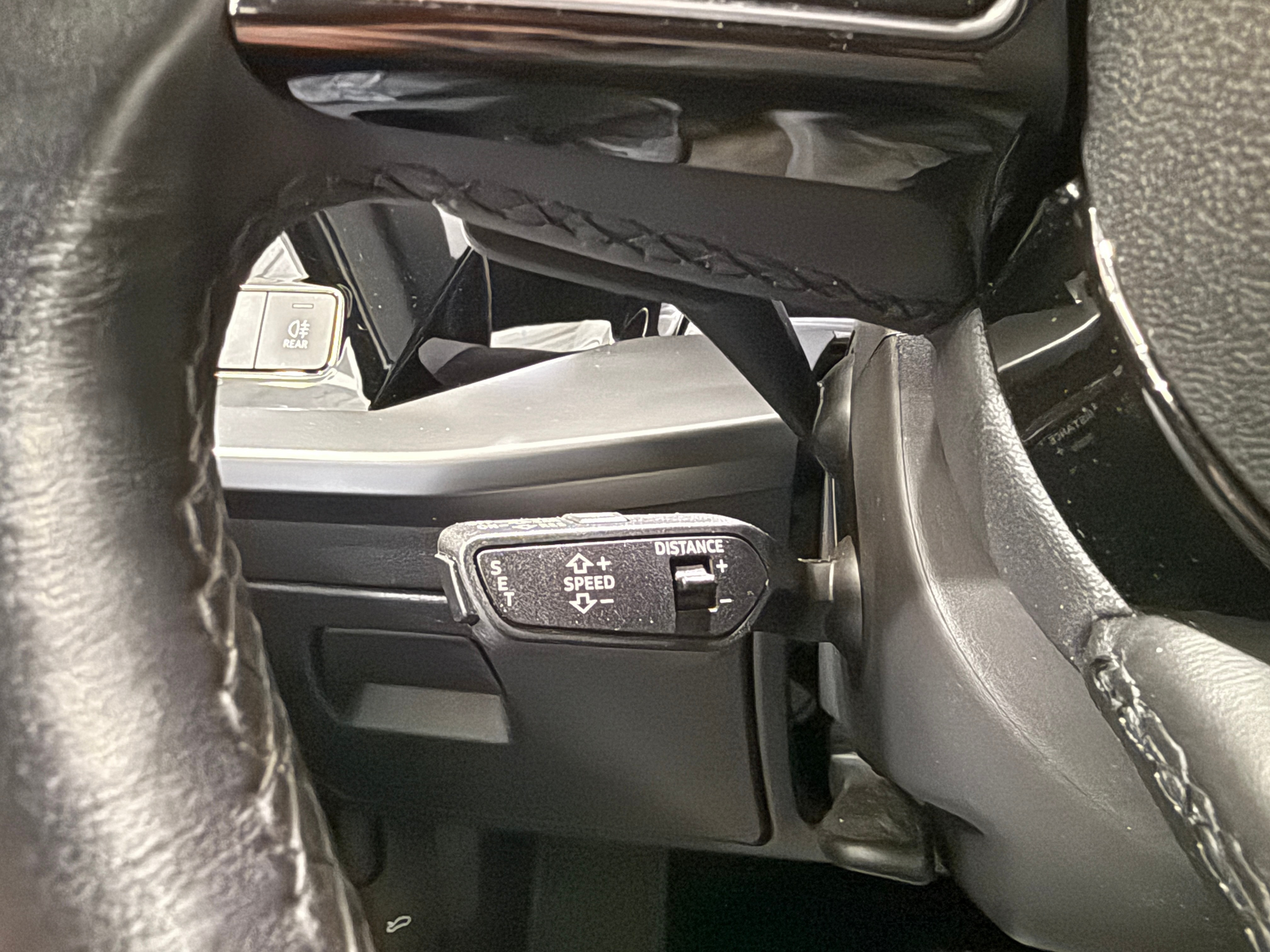 listing desktop thumbnail image 5