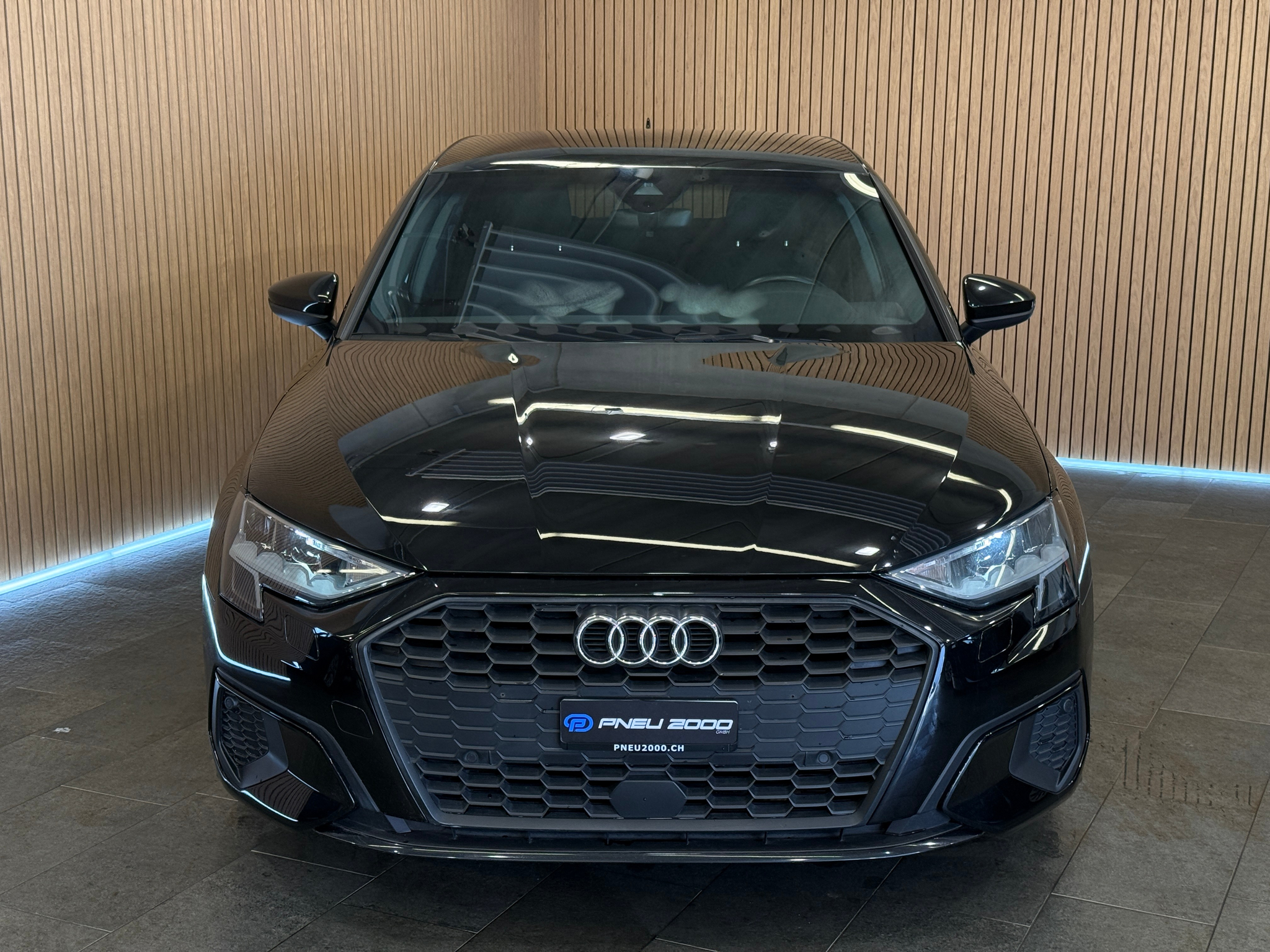 listing desktop thumbnail image 1