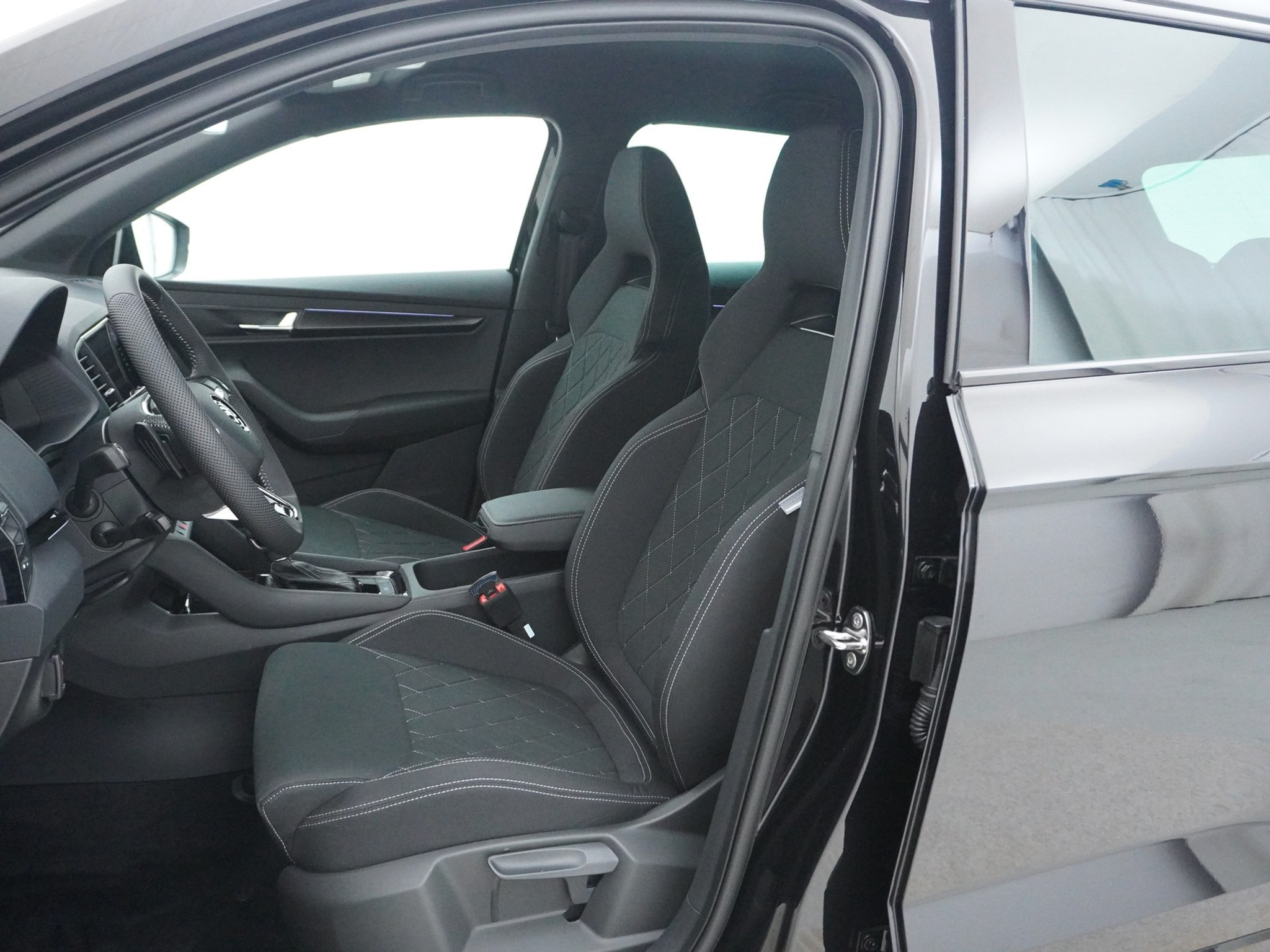 listing desktop thumbnail image 12