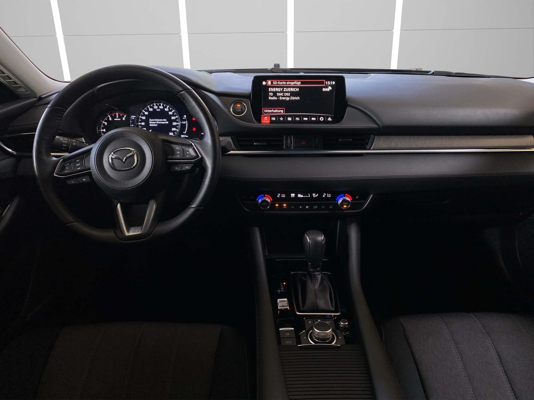 listing desktop thumbnail image 11