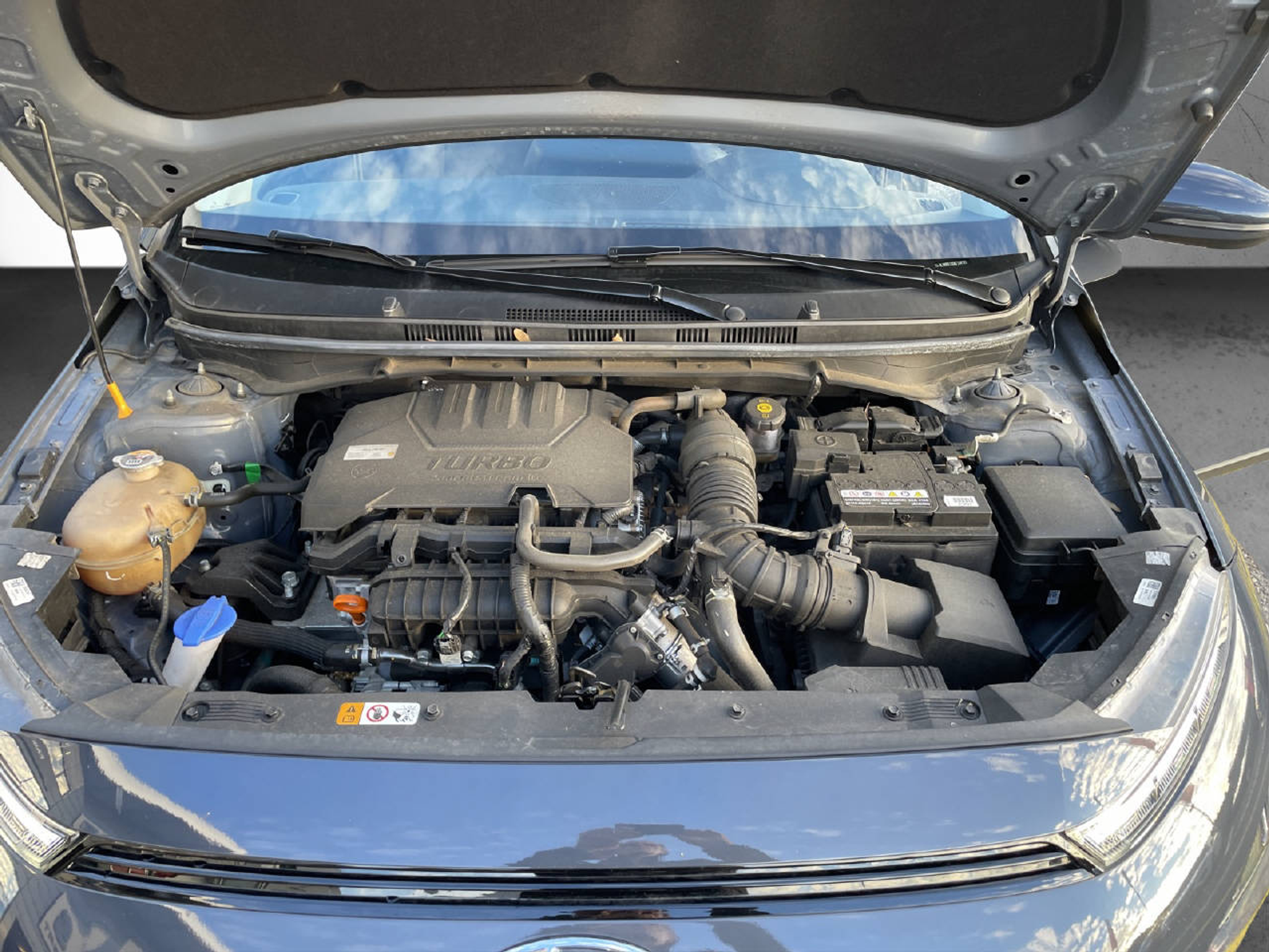 listing desktop thumbnail image 15