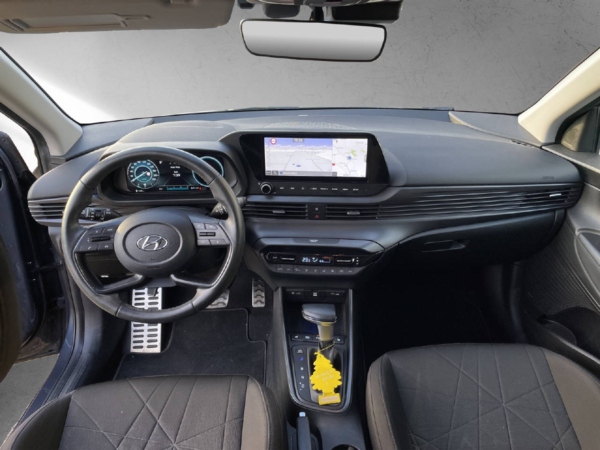 listing desktop thumbnail image 7