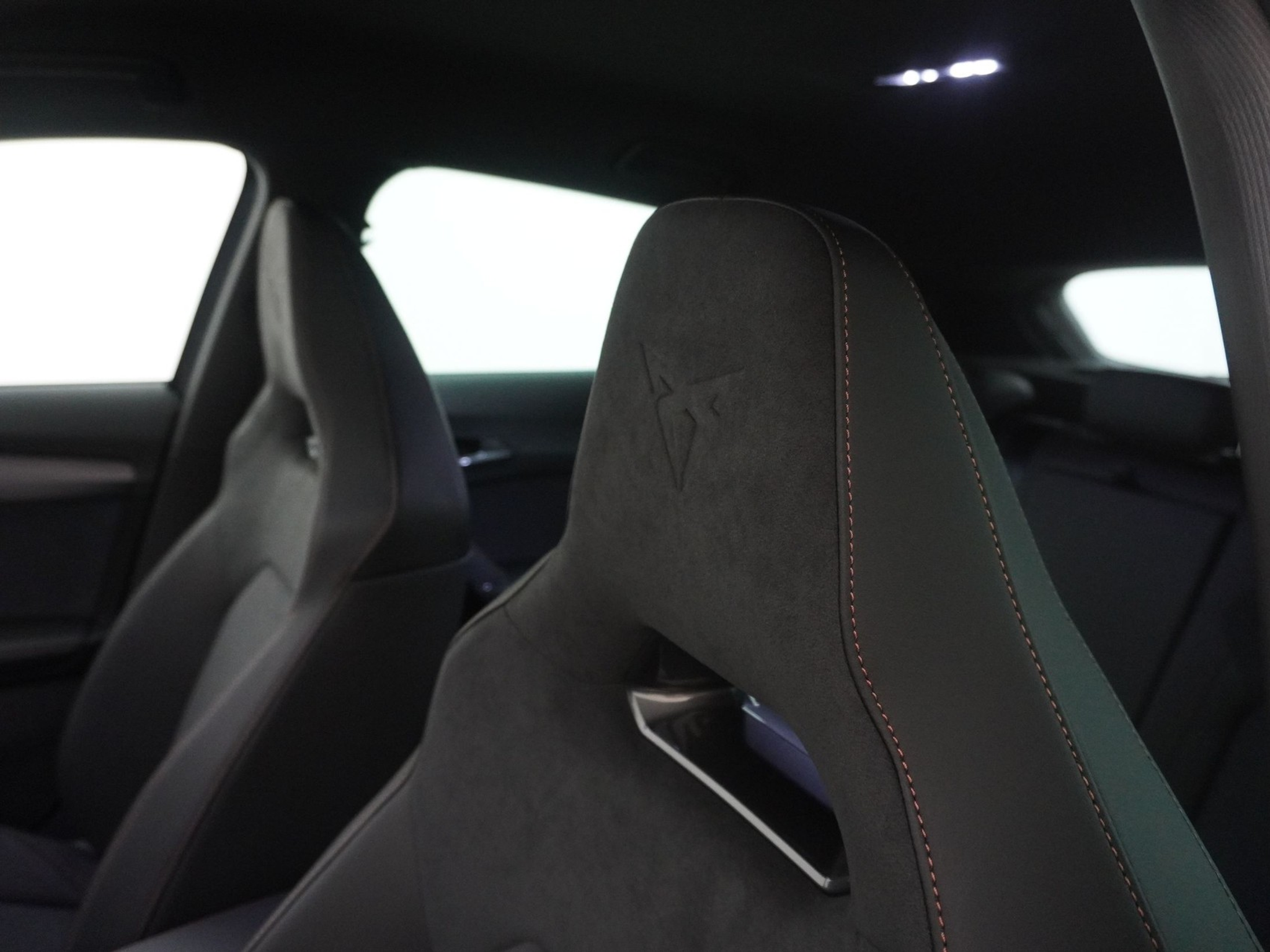 listing desktop thumbnail image 10