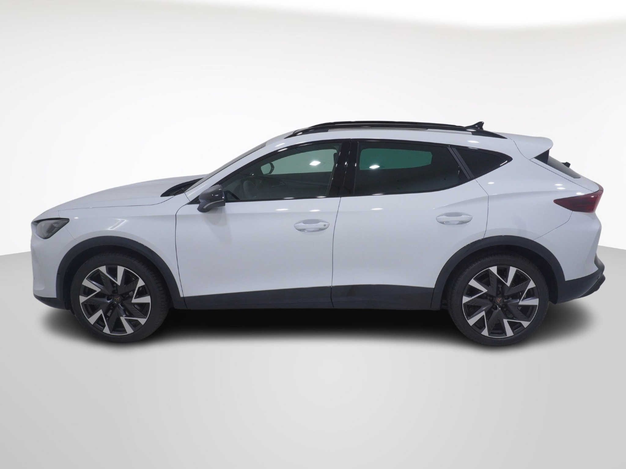 listing desktop thumbnail image 2